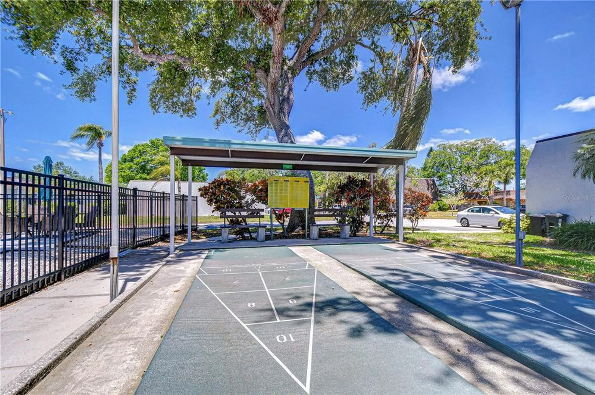 Property Slideshow image 34 of 35 | 13870 oakwood ln # 13870, Seminole, FL, 33776