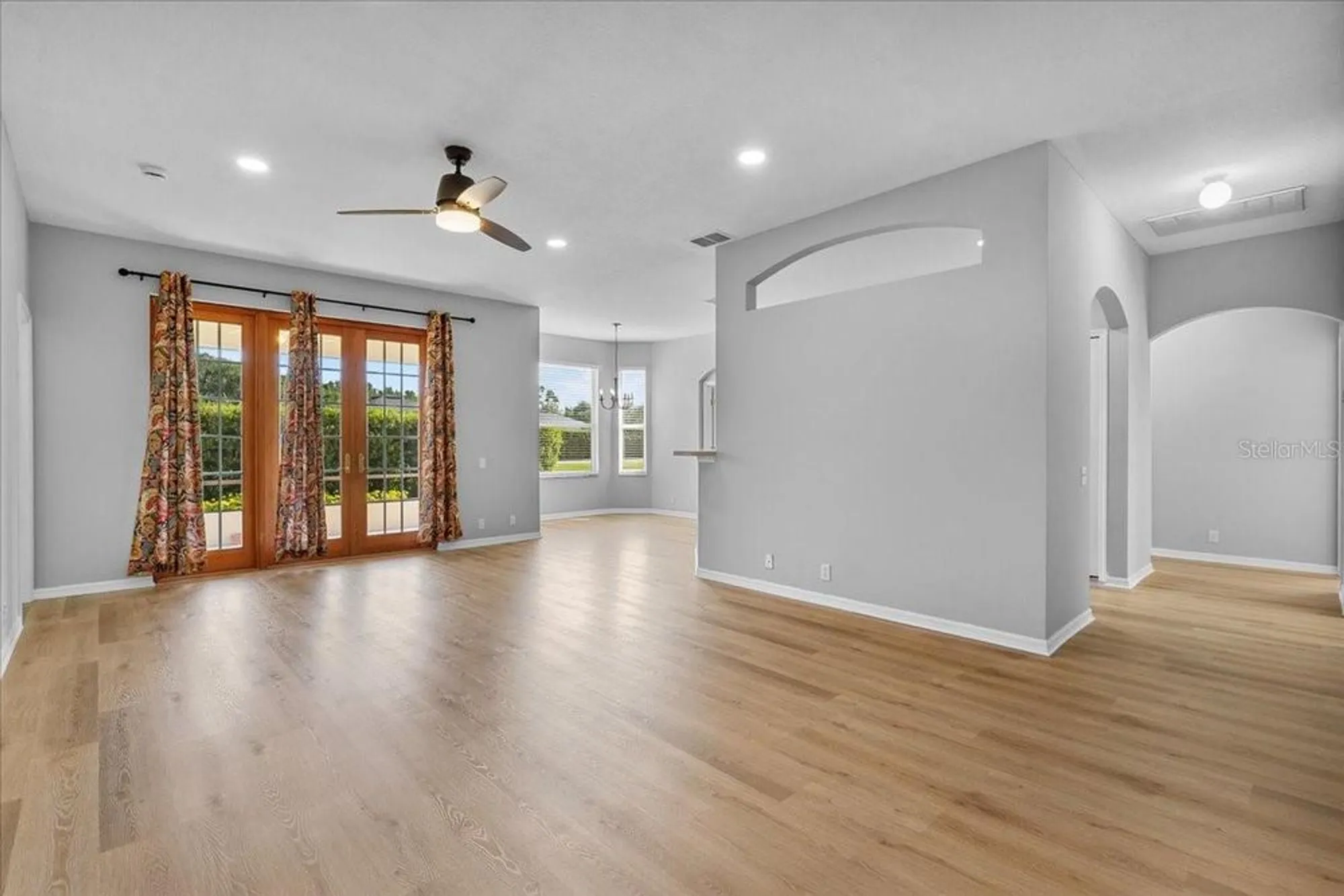 Property Slideshow image 8 of 51 | 4249 windchime ln, Lakeland, FL, 33811
