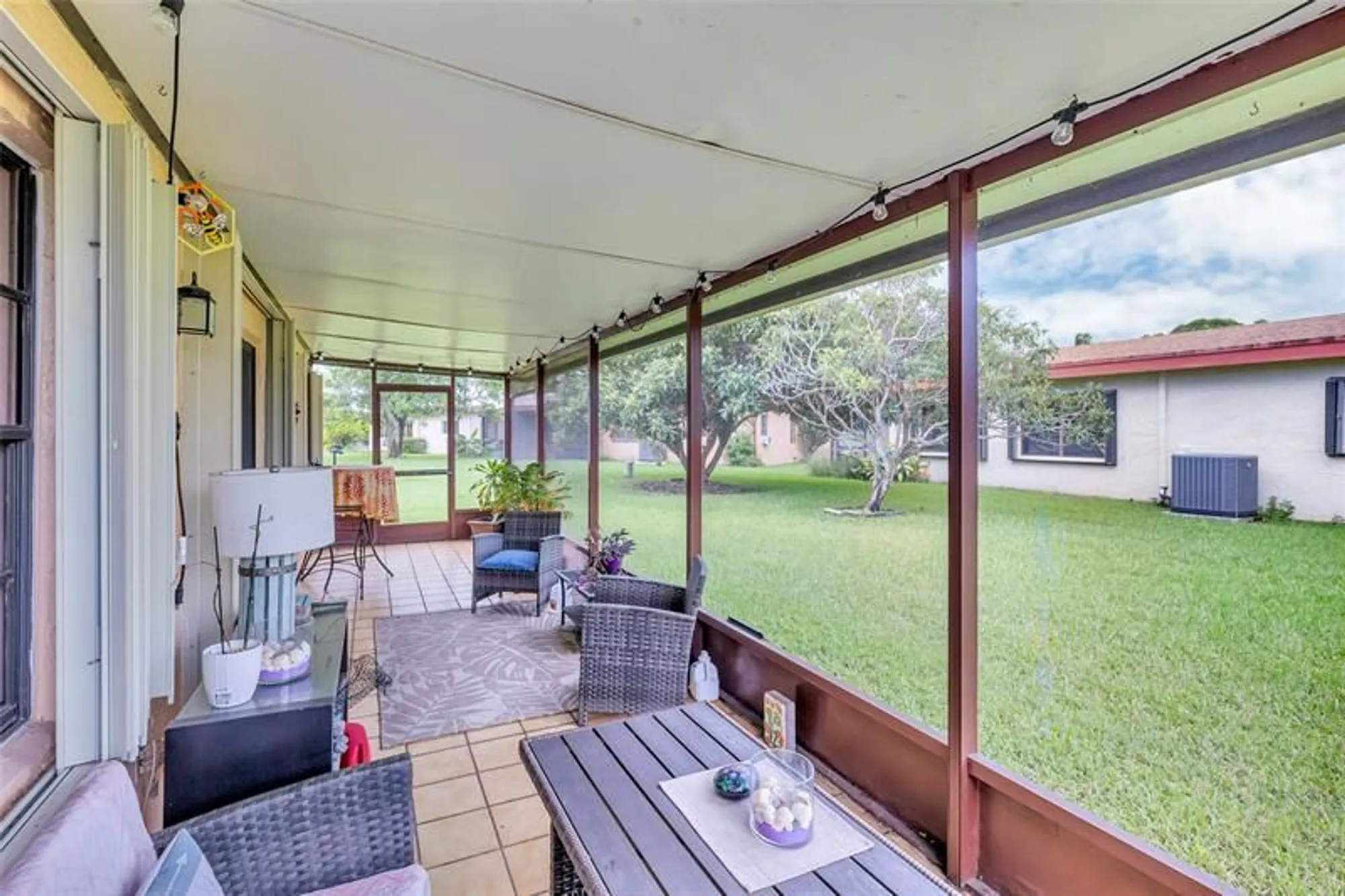 Property Slideshow image 41 of 50 | 9802 nw 75th ct, Tamarac, FL, 33321