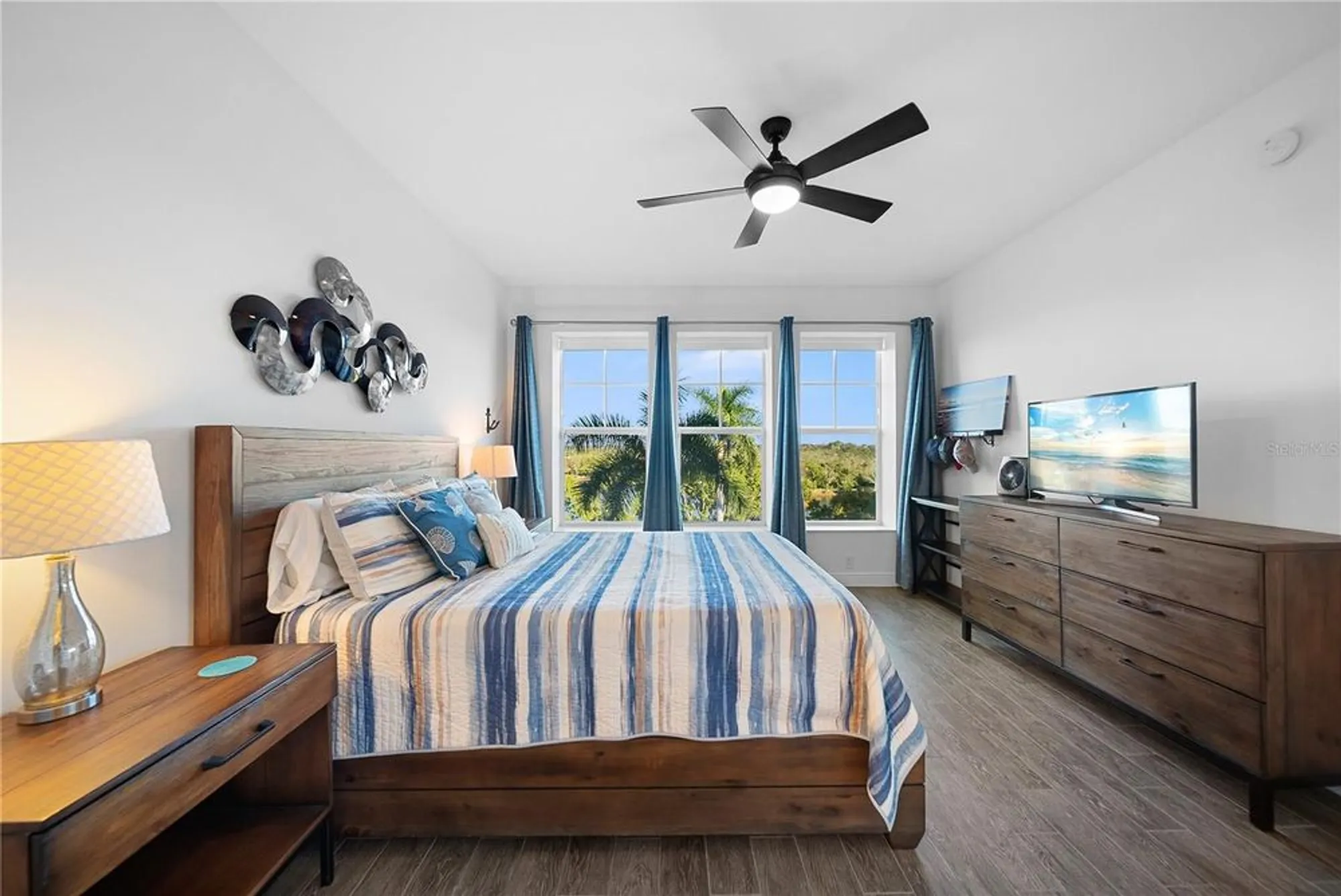 Property Slideshow image 20 of 72 | 391 aruba cir 303, Bradenton, FL, 34209