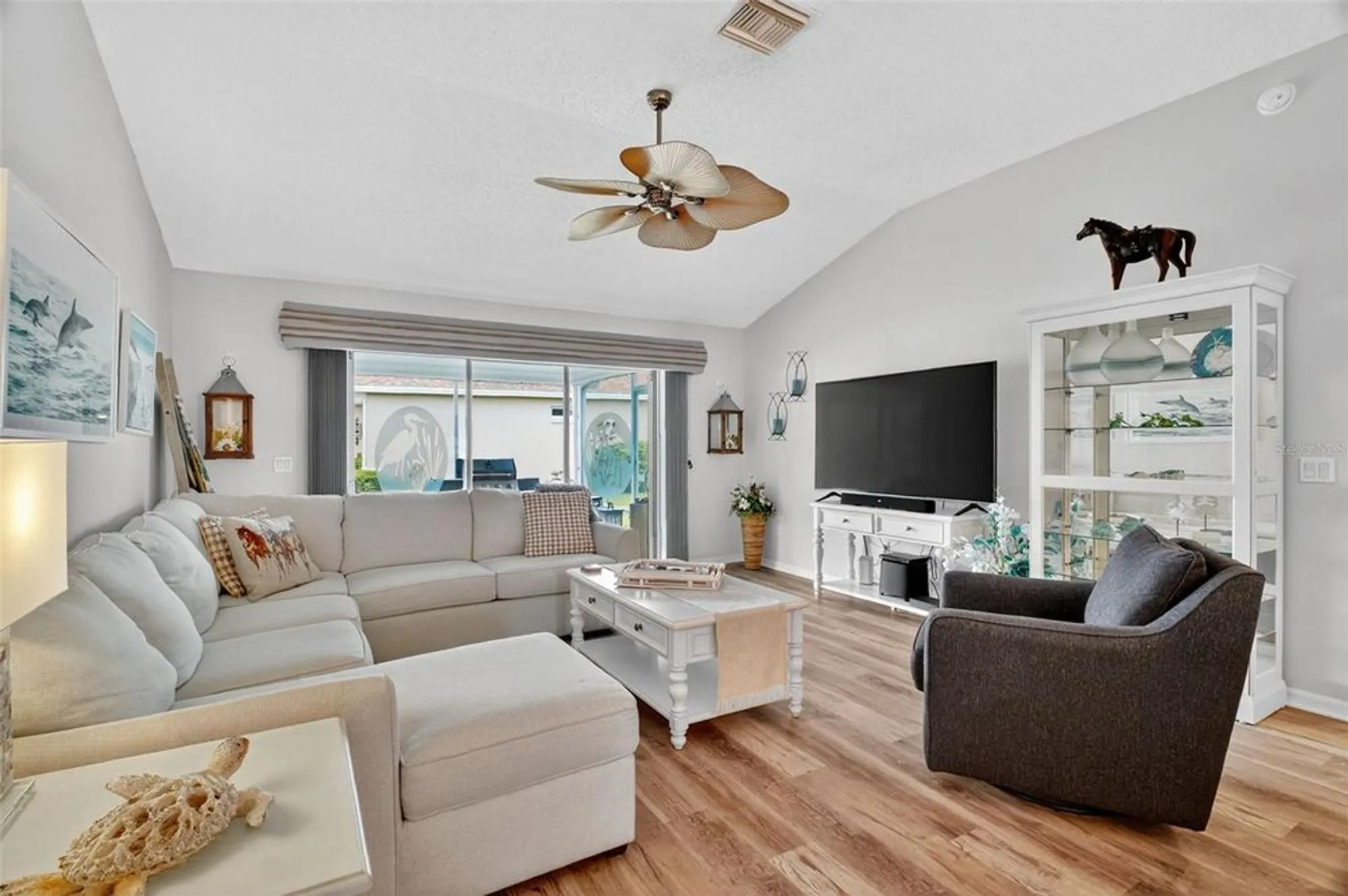 Property Slideshow image 16 of 30 | 16850 se 86th deptford ct, The Villages, FL, 32162