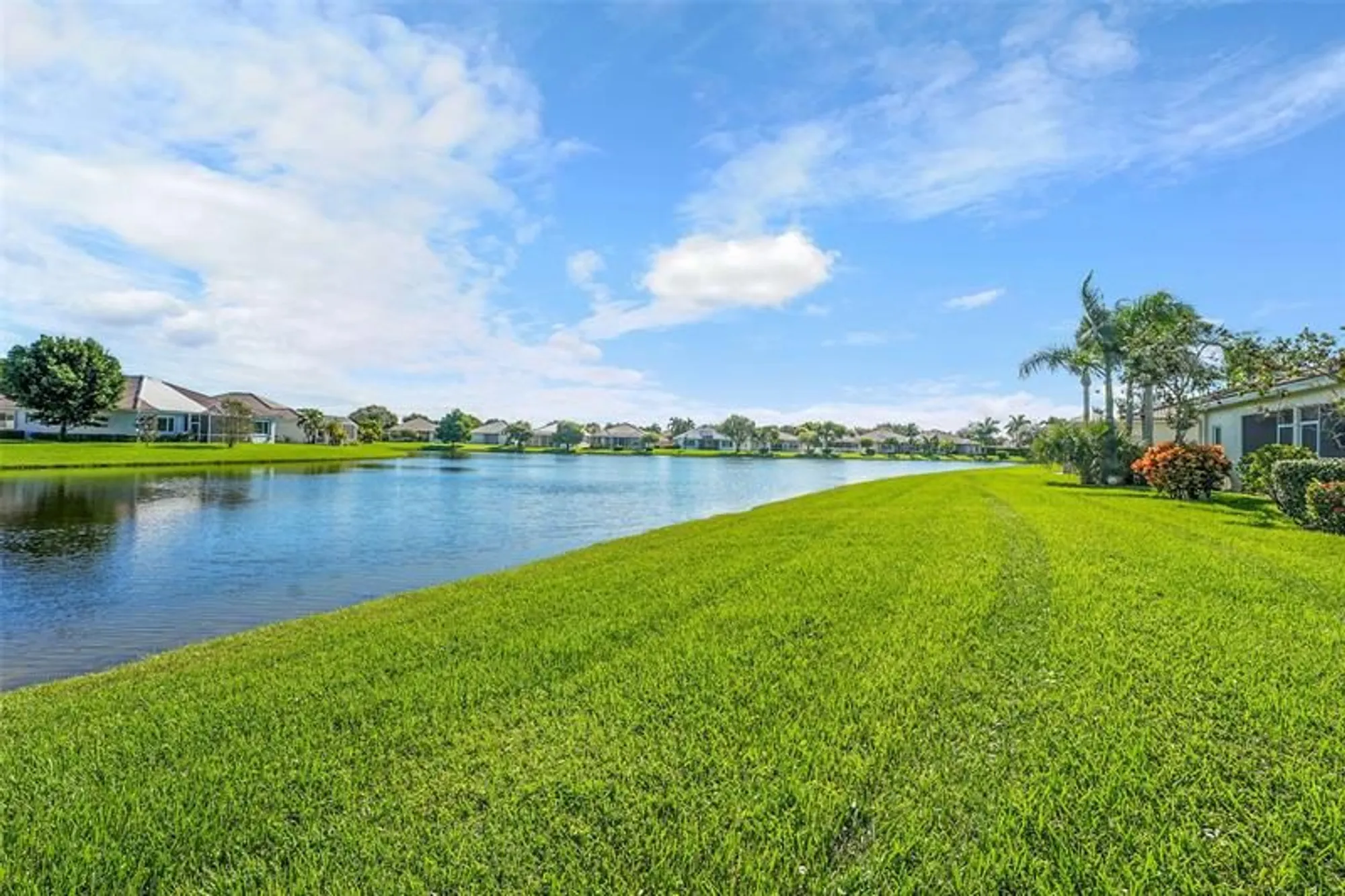 Property Slideshow image 25 of 36 | 9815 galleon dr, West Palm Beach, FL, 33411