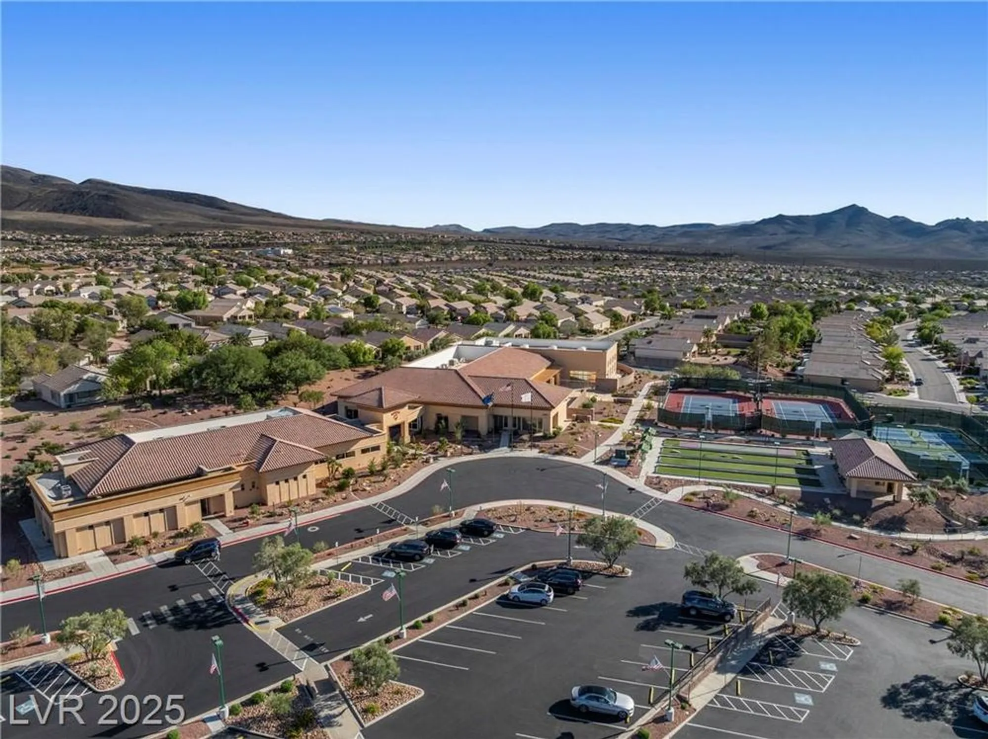 Property Slideshow image 37 of 44 | 2544 solera sky dr, Henderson, NV, 89044