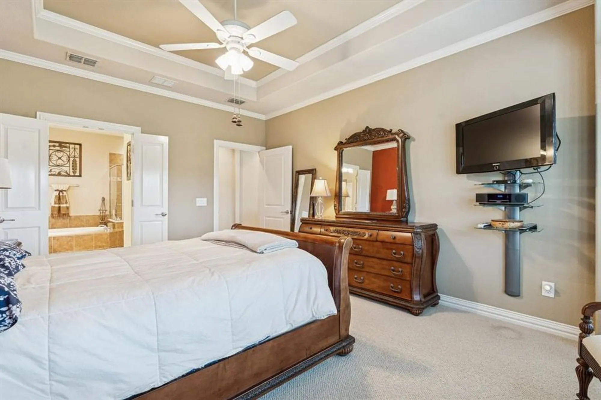 Property Slideshow image 13 of 32 | 7313 reflection bay dr, Frisco, TX, 75036