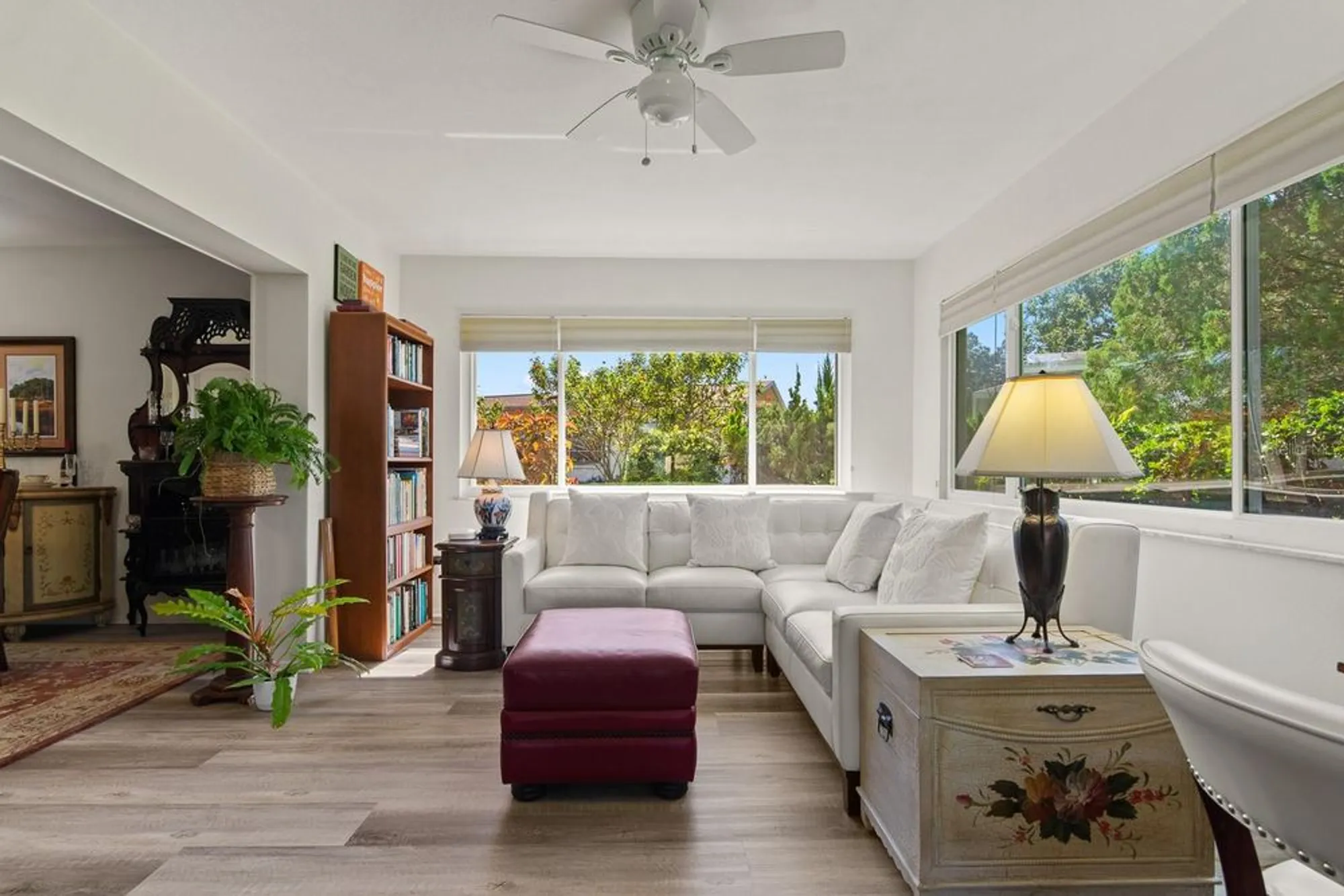 Property Slideshow image 11 of 45 | 1212 timberbrooke dr, Palm Harbor, FL, 34684