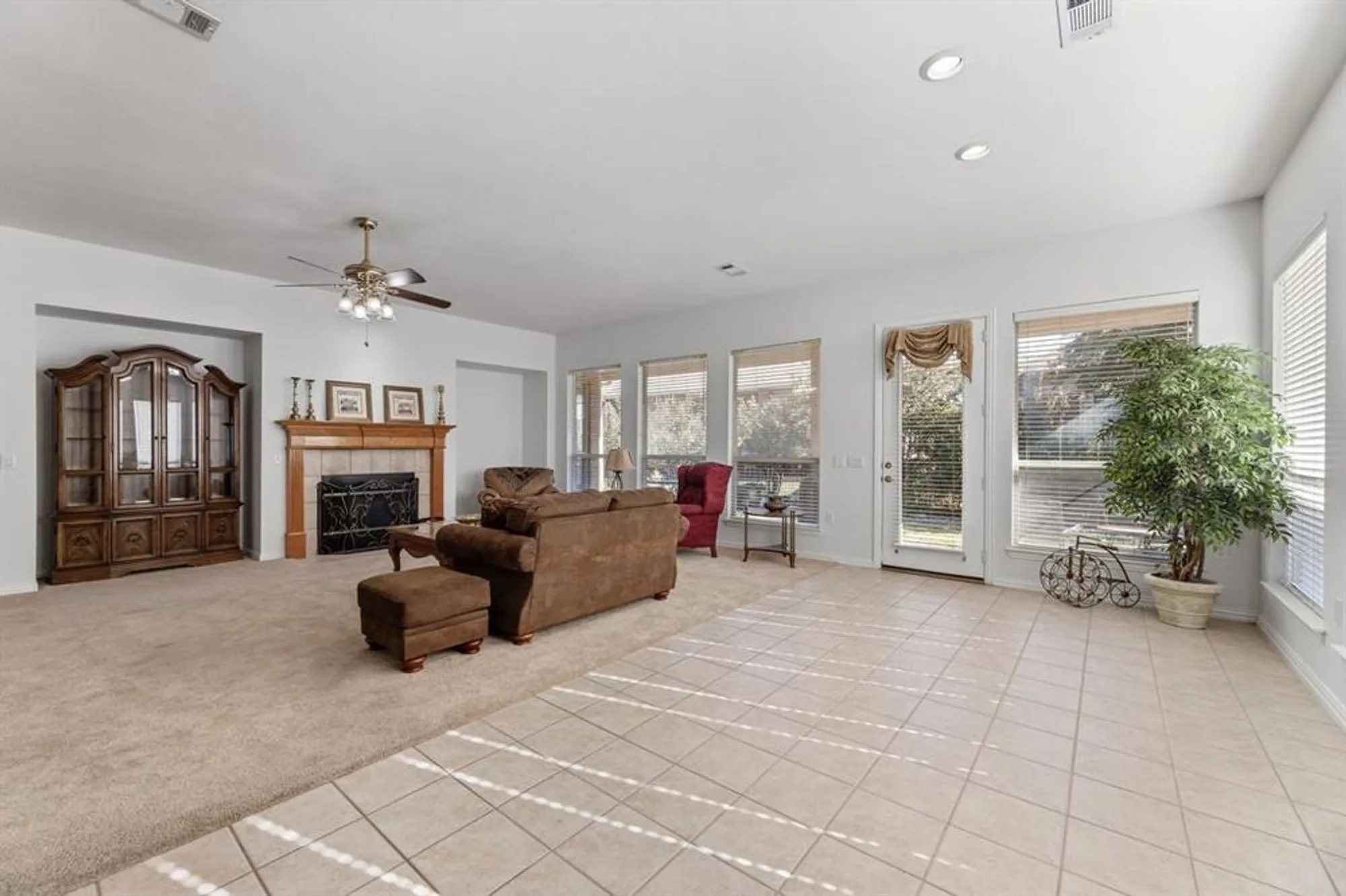 Property Slideshow image 14 of 38 | 362 southern hills dr, Fairview, TX, 75069