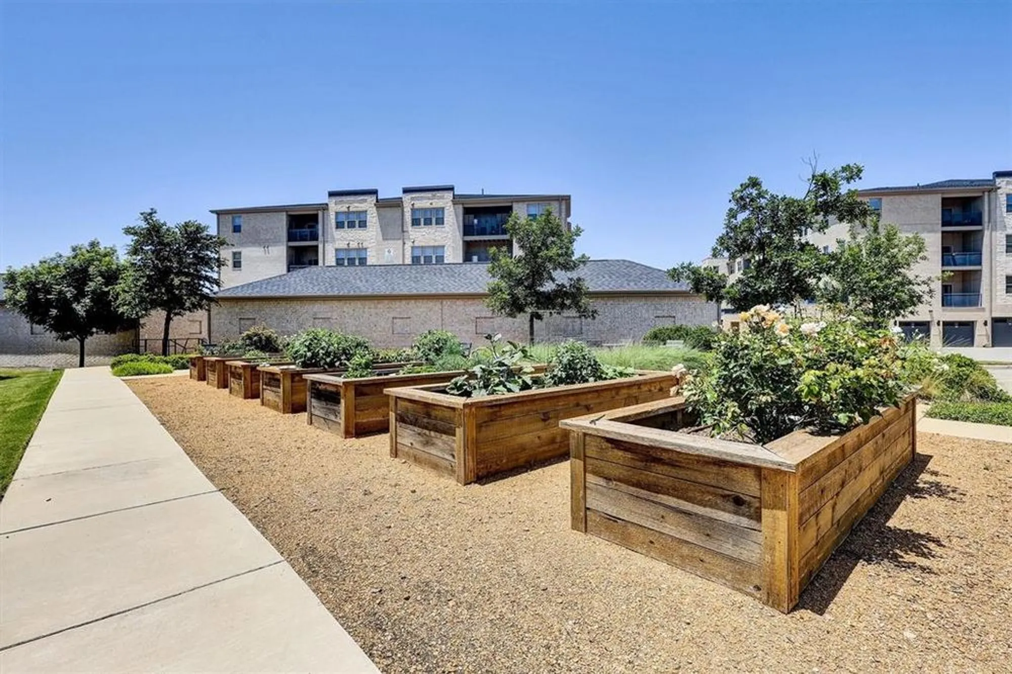 Property Slideshow image 26 of 32 | 651 n watters rd apt 2105, Allen, TX, 75013