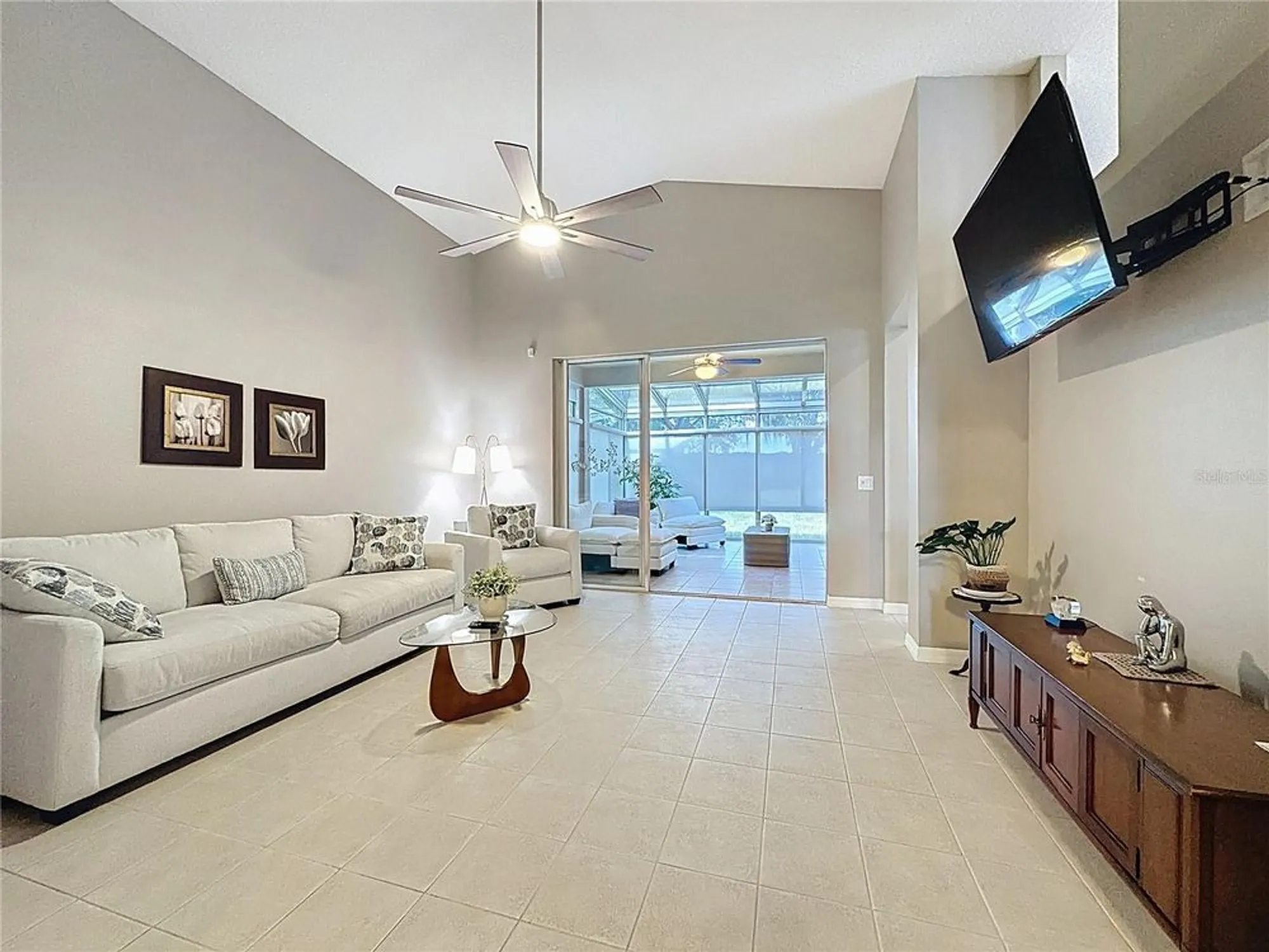 Property Slideshow image 7 of 75 | 133 crepe myrtle dr, Groveland, FL, 34736