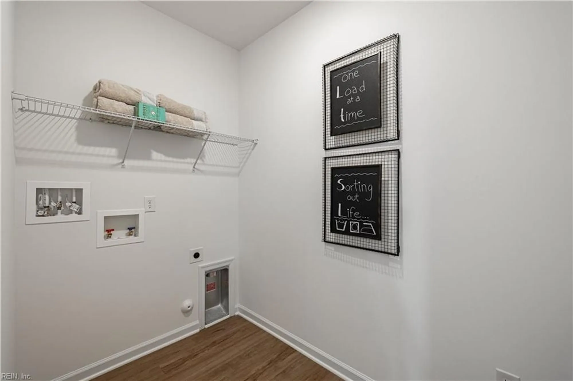 Property Slideshow image 16 of 33 | 202 oxford ave # 46-1, Smithfield, VA, 23430