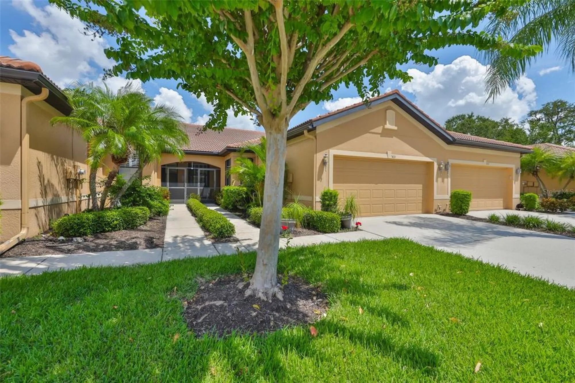 Property Slideshow image 5 of 75 | 5831 sunset falls dr, Apollo Beach, FL, 33572