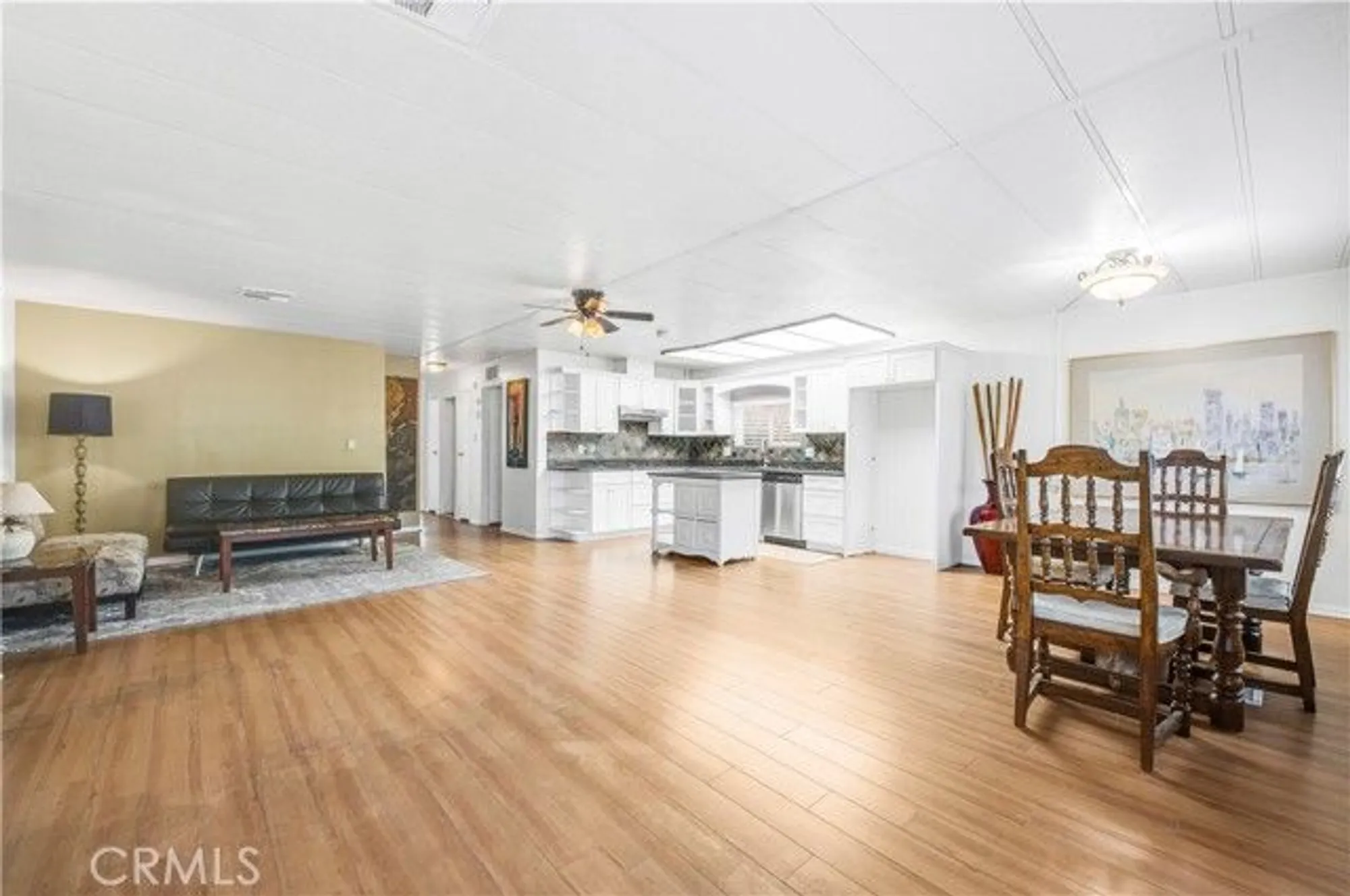 Property Slideshow image 11 of 29 | 1307 brentwood way, Hemet, CA, 92545