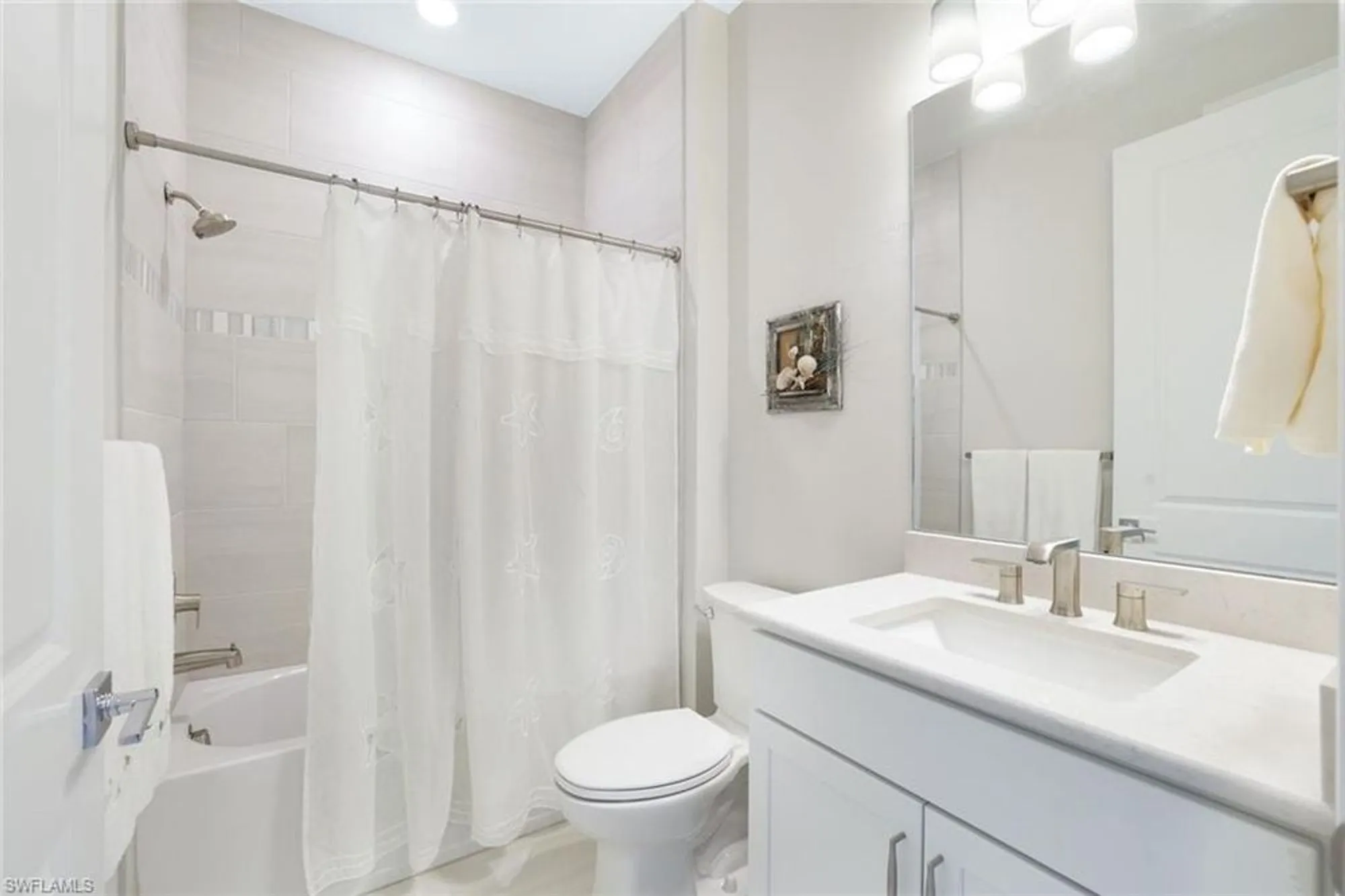 Property Slideshow image 22 of 32 | 17563 winding oak ln, North Fort Myers, FL, 33917