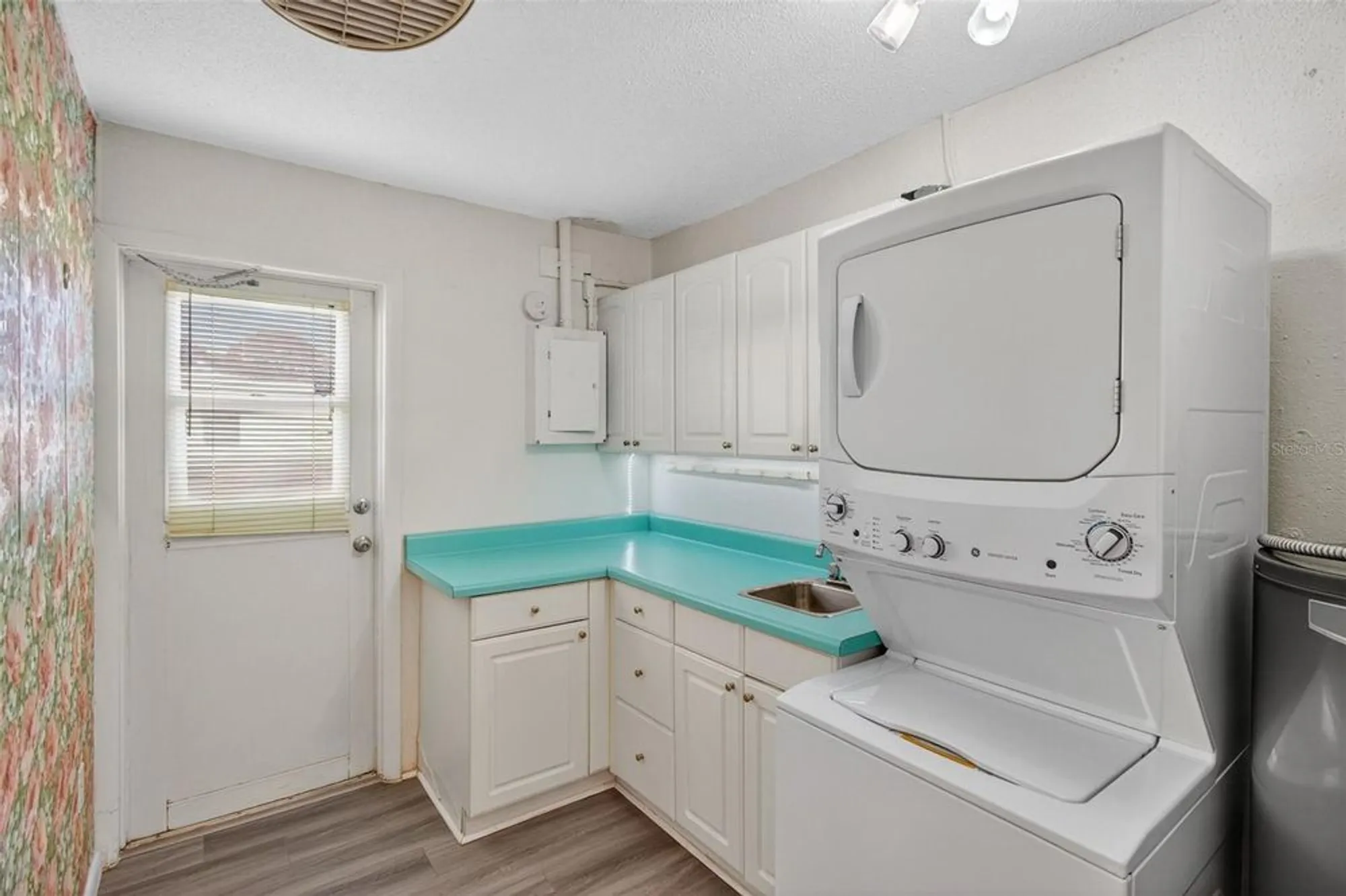 Property Slideshow image 15 of 35 | 9481 45th pl n # 9481, Pinellas Park, FL, 33782