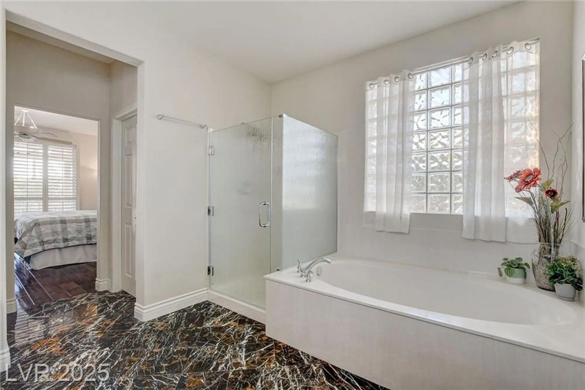 Property Slideshow image 34 of 47 | 10237 andante ct, Las Vegas, NV, 89135