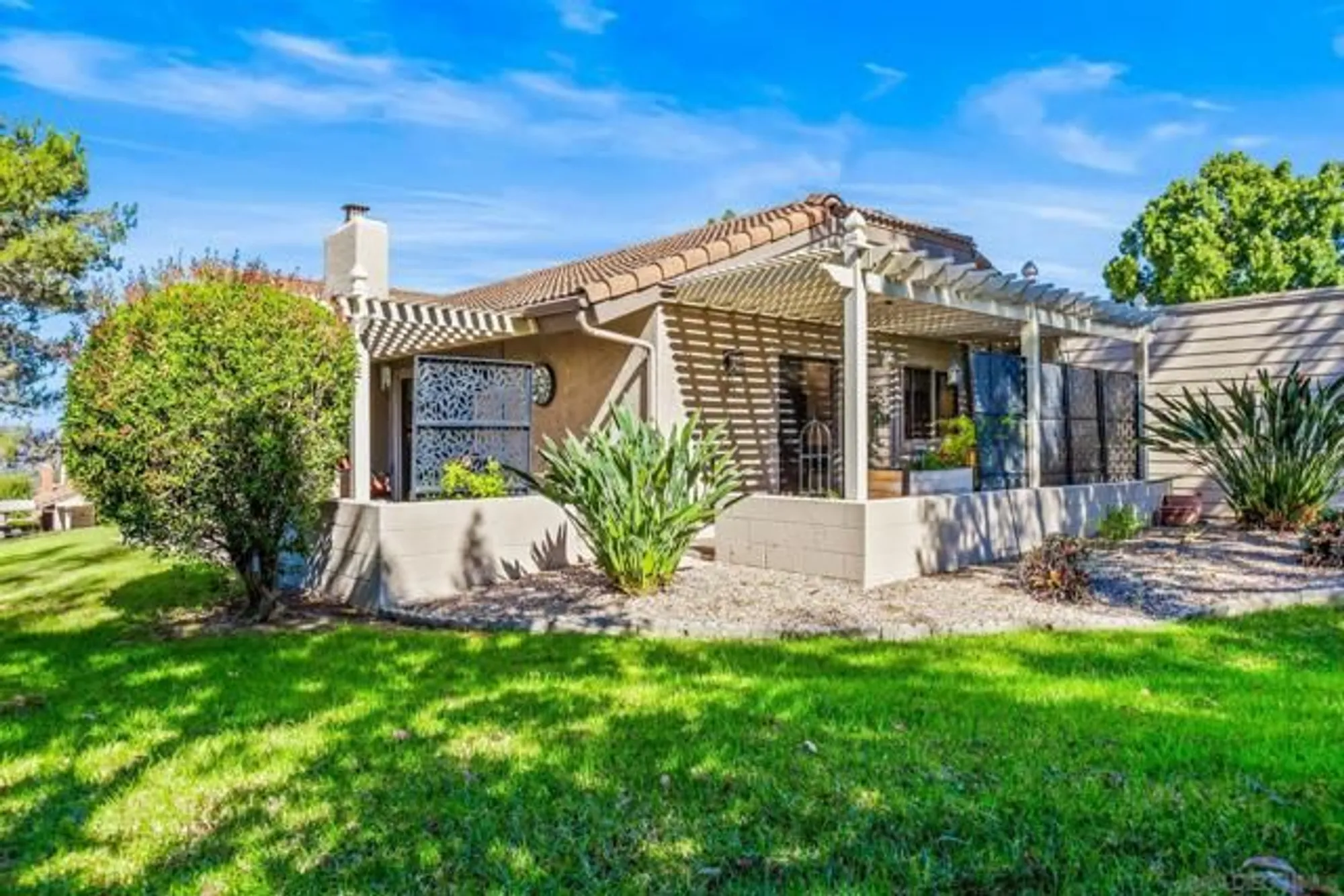 Property Slideshow image 2 of 24 | 17357 plaza maria, San Diego, CA, 92128