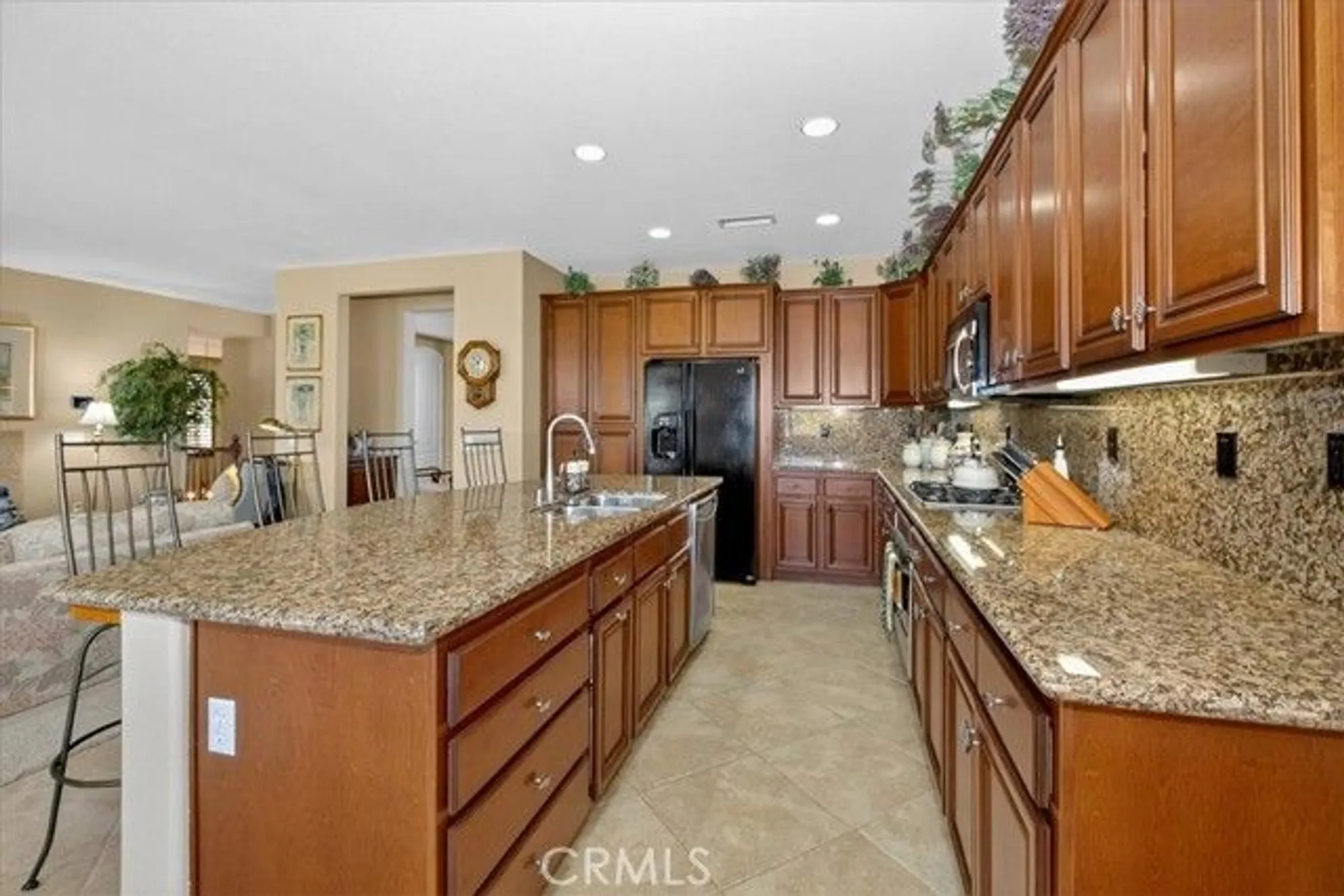 Property Slideshow image 18 of 47 | 8741 cuyamaca st, Corona, CA, 92883