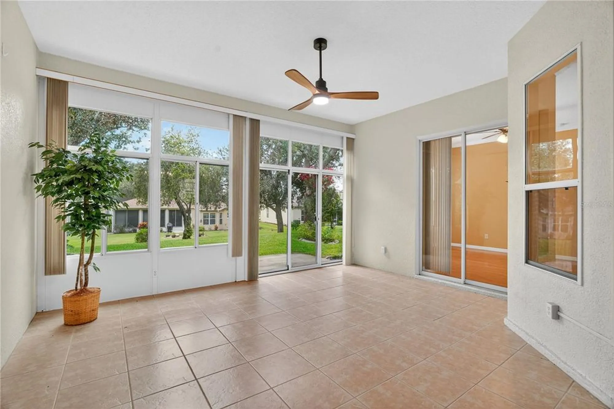 Property Slideshow image 16 of 34 | 24515 bocage way, Leesburg, FL, 34748