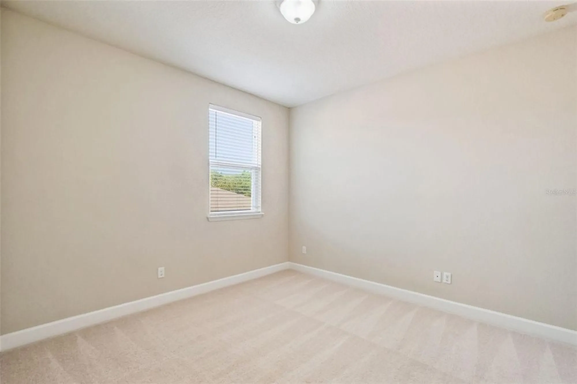 Property Slideshow image 27 of 67 | 11807 padua ln, Orlando, FL, 32827