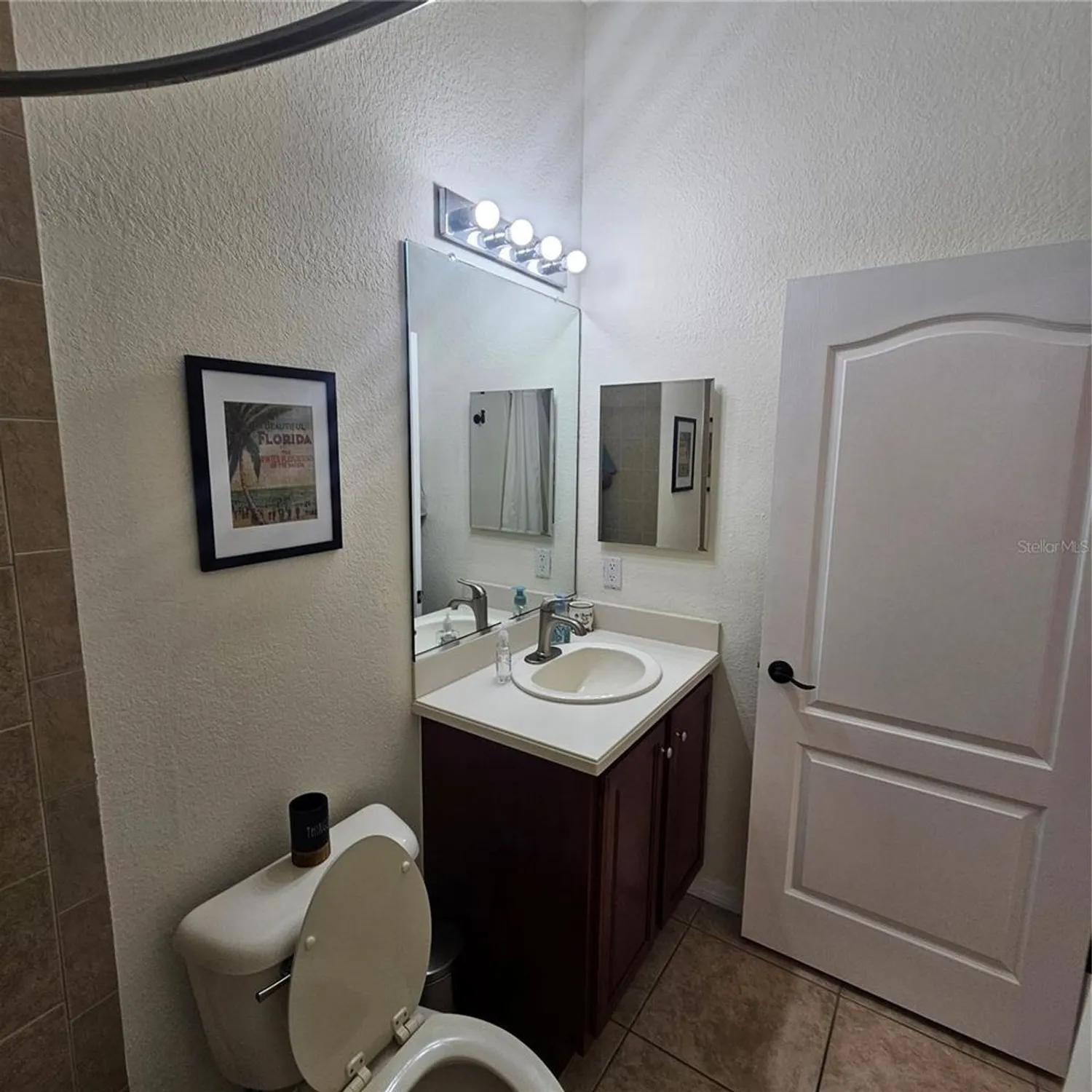 Property Slideshow image 28 of 44 | 920 regal manor way, Sun City Center, FL, 33573
