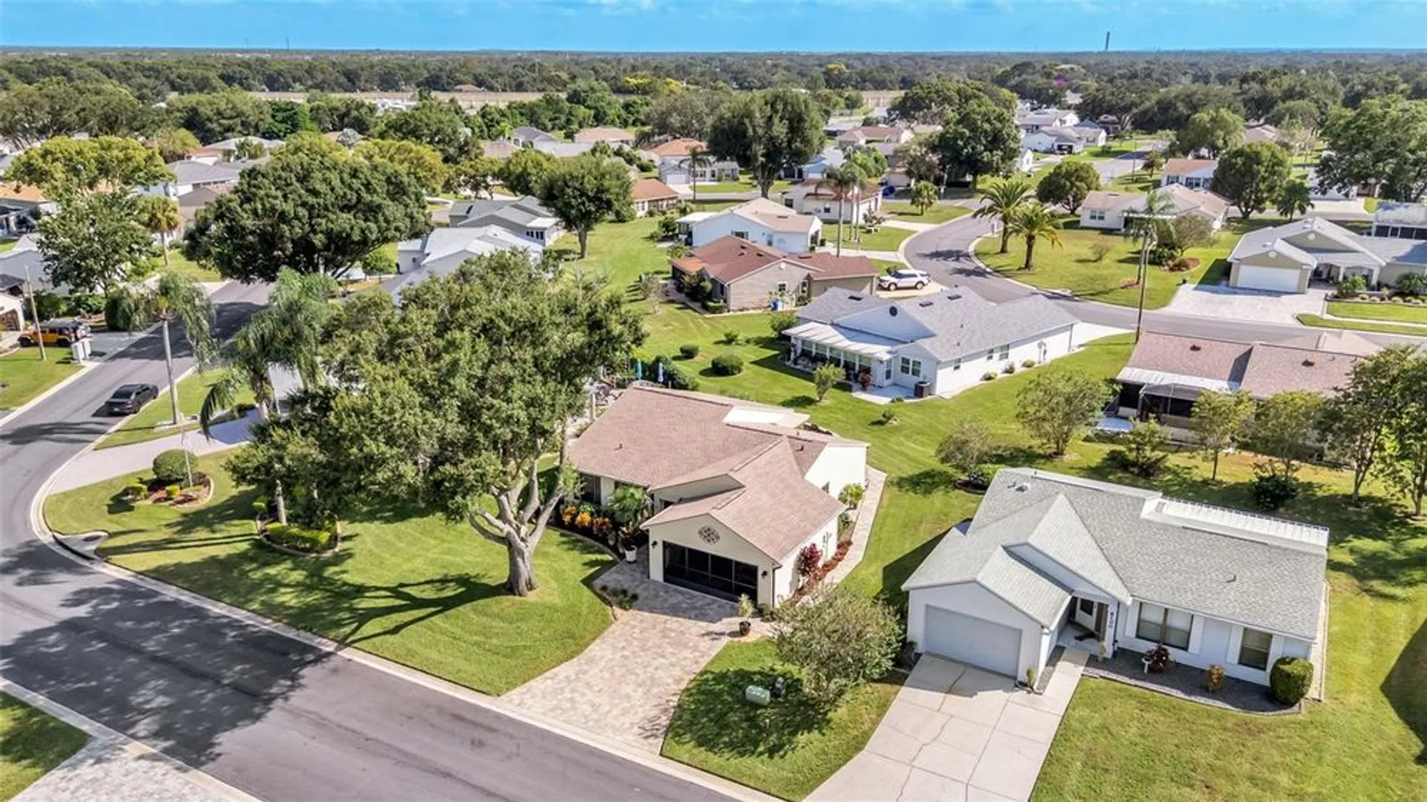 Property Slideshow image 2 of 81 | 6096 kittiwake dr, Lakeland, FL, 33809