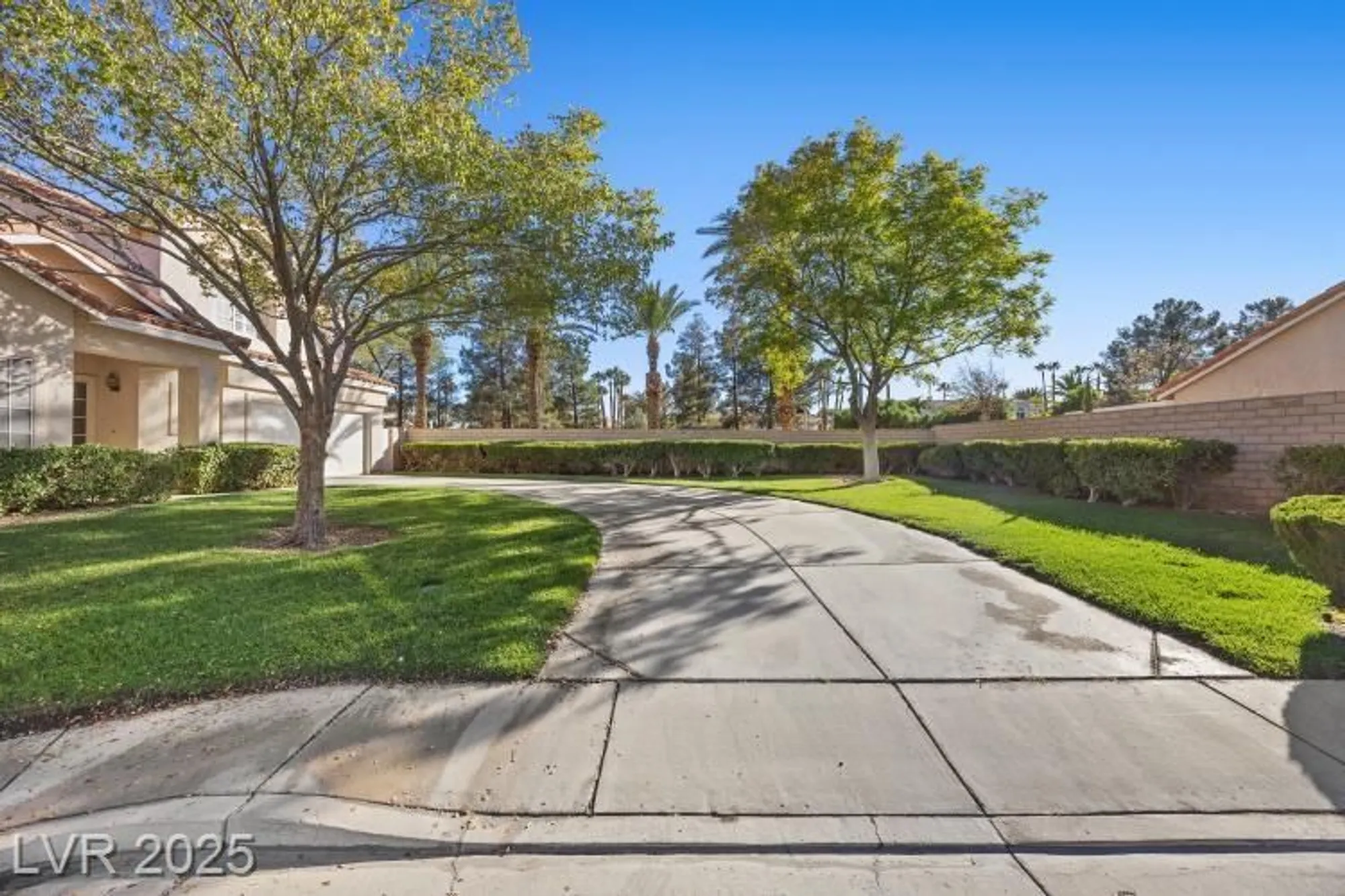 Property Slideshow image 5 of 41 | 4890 el capote dr, Las Vegas, NV, 89147