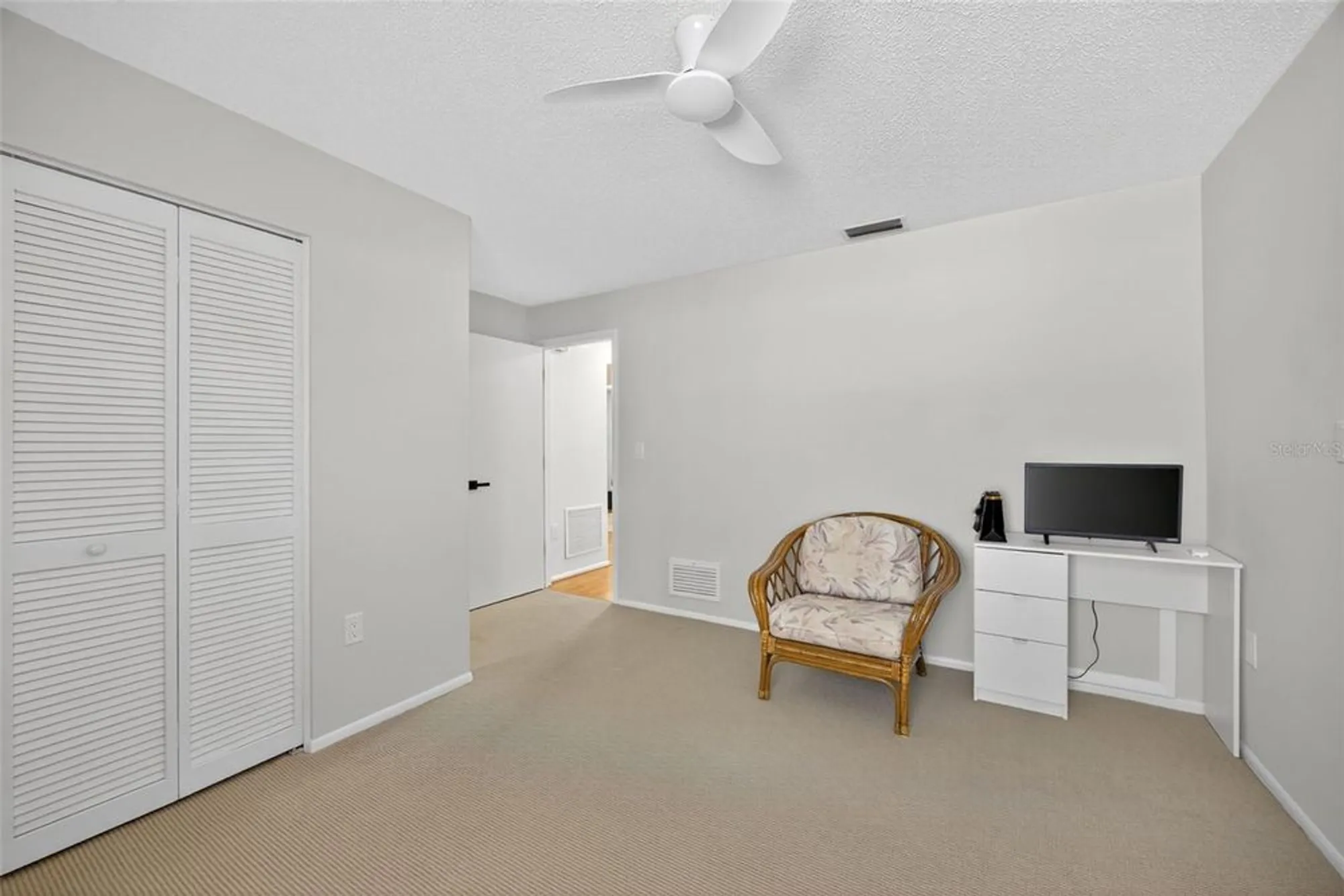 Property Slideshow image 15 of 42 | 1214 tallywood dr 7020, Sarasota, FL, 34237