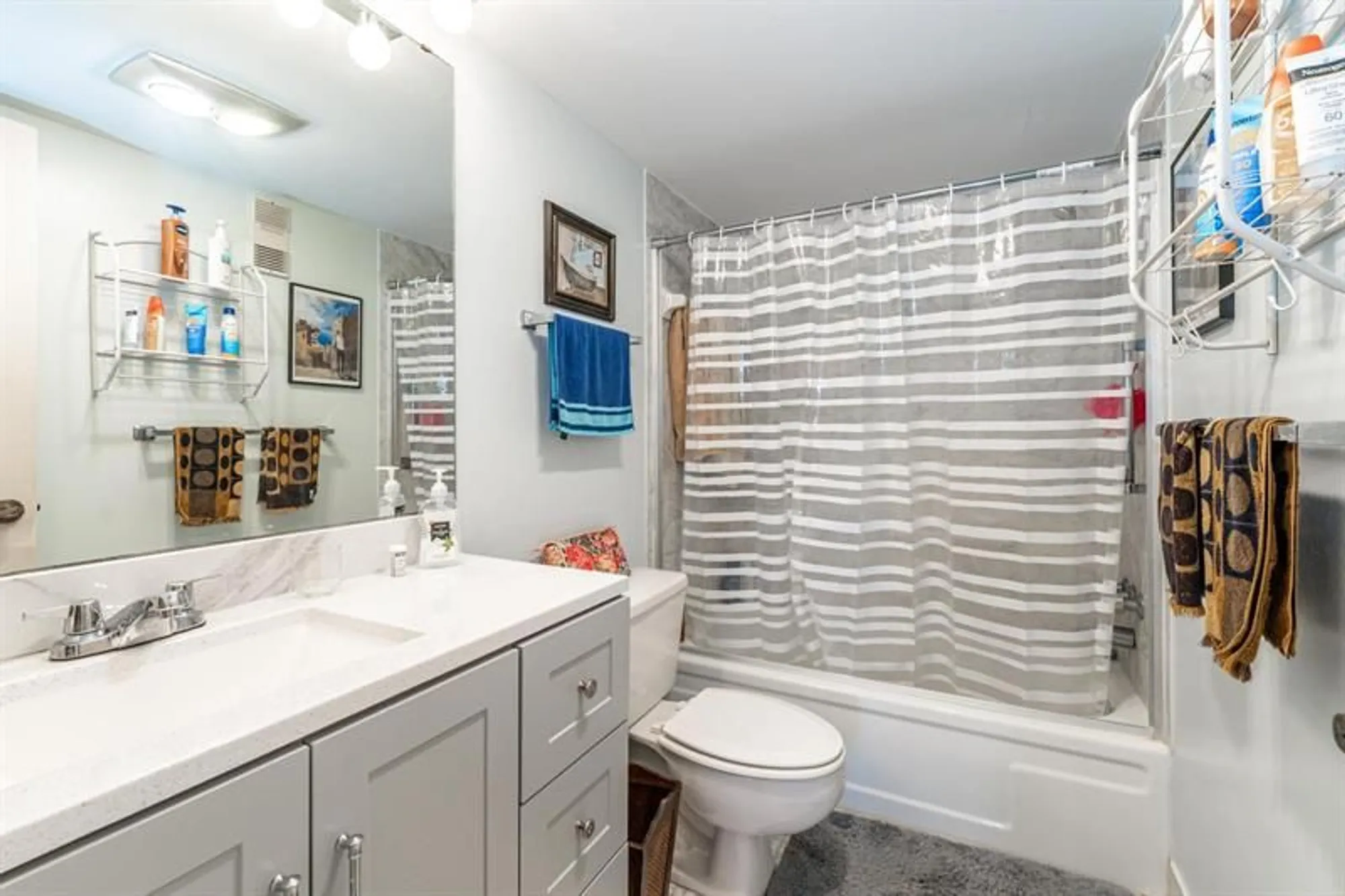 Property Slideshow image 5 of 75 | 8900 washington blvd apt 506b, Pembroke Pines, FL, 33025