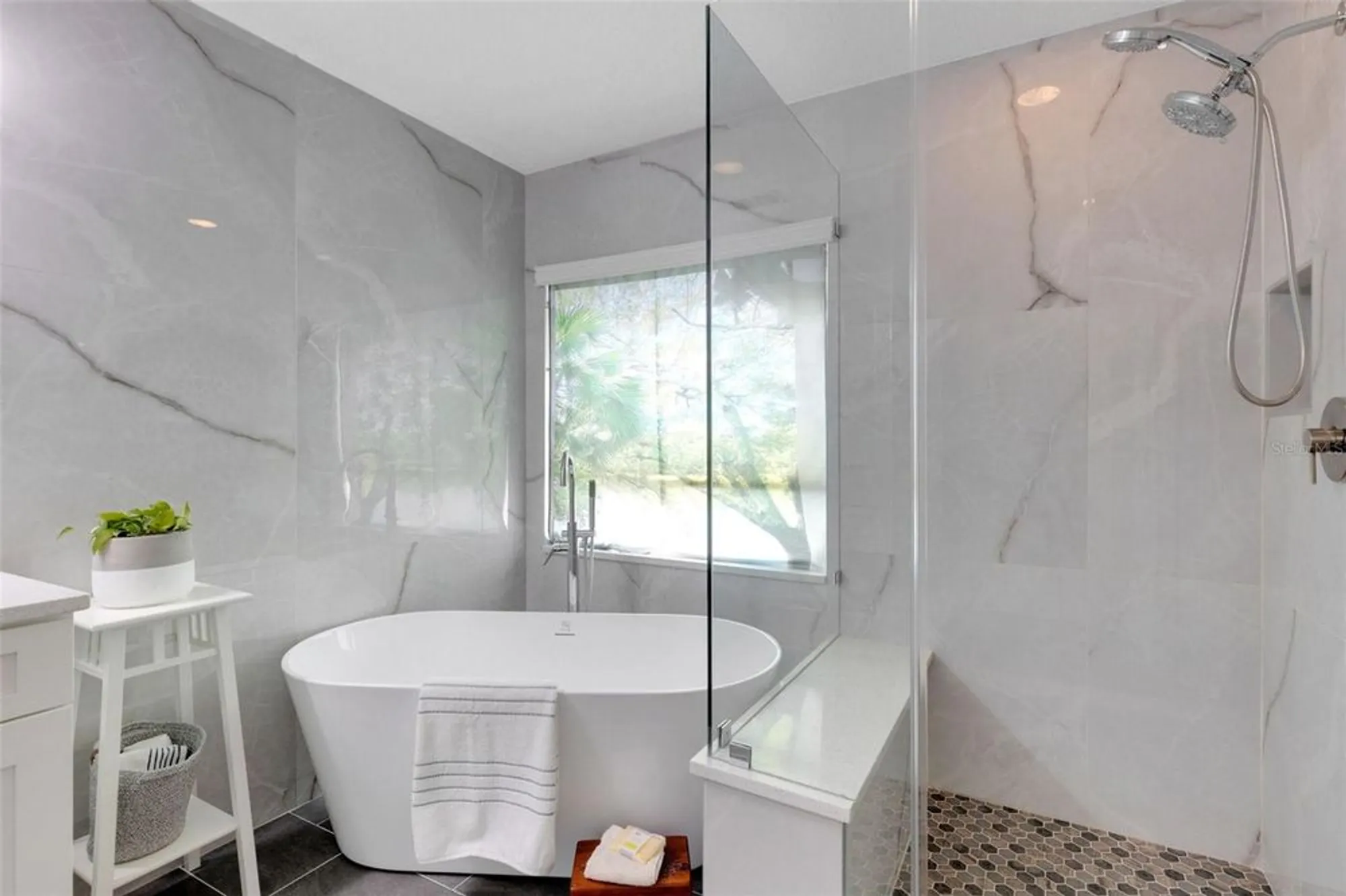 Property Slideshow image 32 of 77 | 336 del sol ave, Davenport, FL, 33837