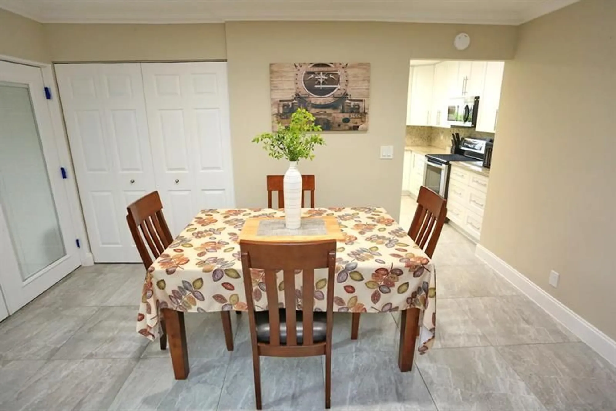 Property Slideshow image 11 of 52 | 3409 jog park dr # 3409, Greenacres, FL, 33467