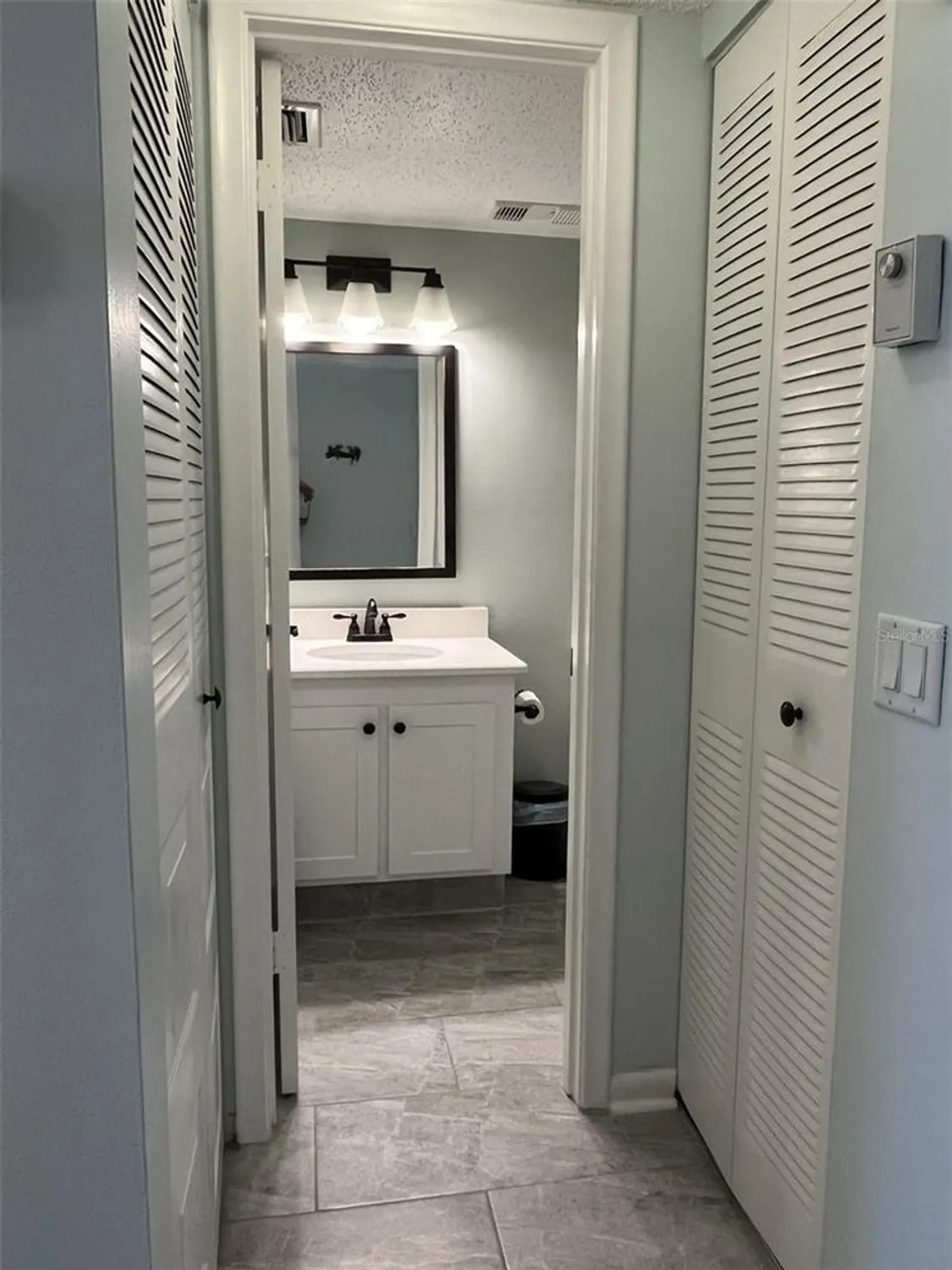 Property Slideshow image 11 of 32 | 6218 palma del mar blvd s apt 303, St Petersburg, FL, 33715