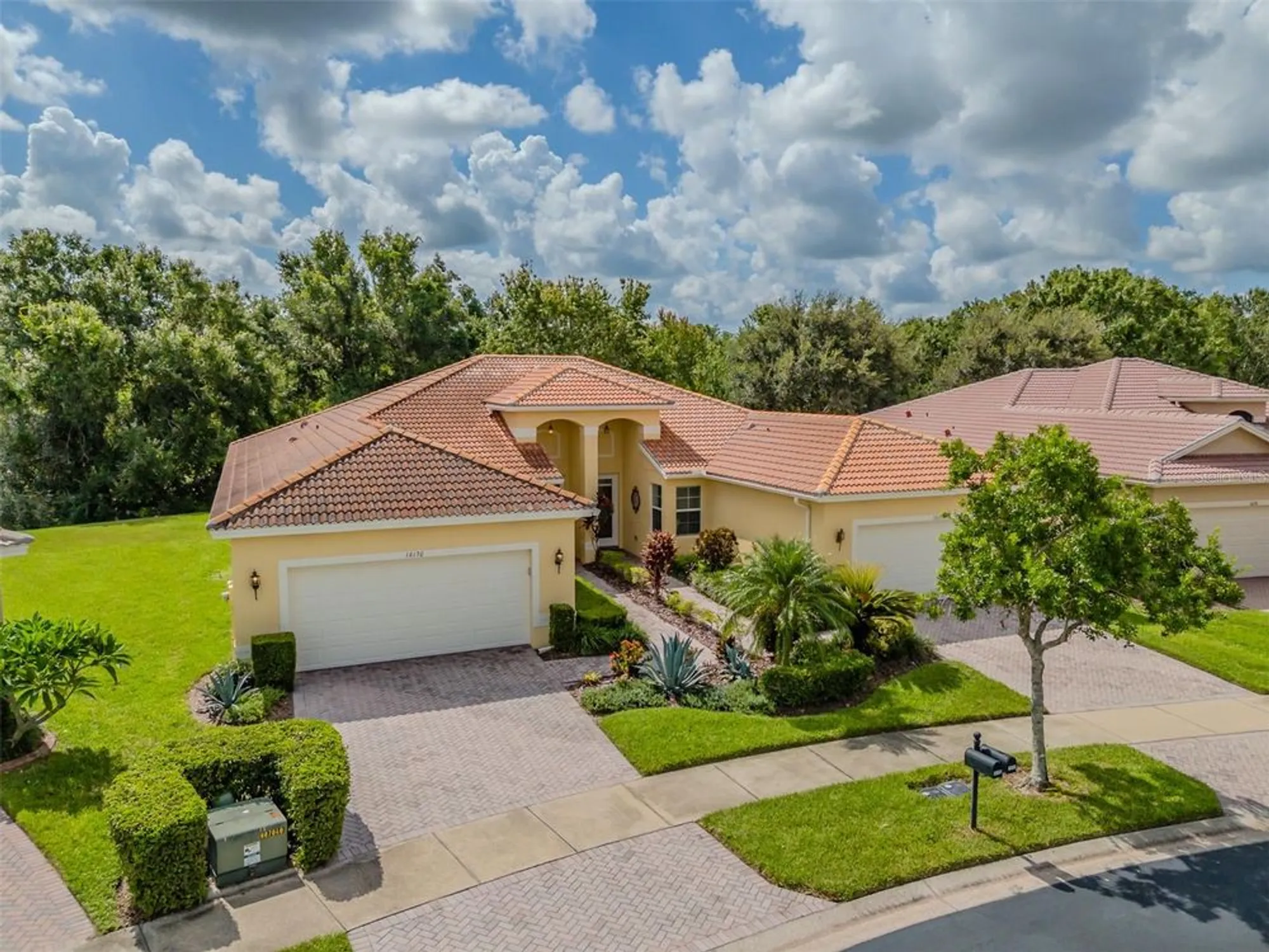 Property Slideshow image 38 of 84 | 16130 amethyst key dr, Wimauma, FL, 33598