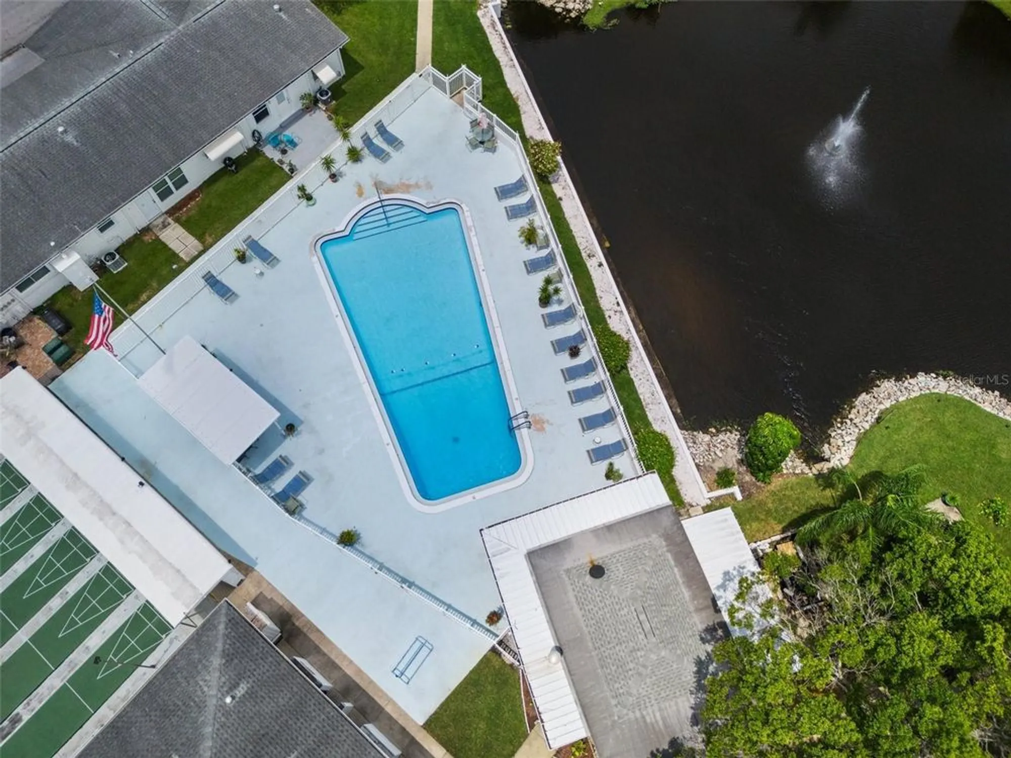 Property Slideshow image 38 of 59 | 10008 daffodil st 186, Pinellas Park, FL, 33782