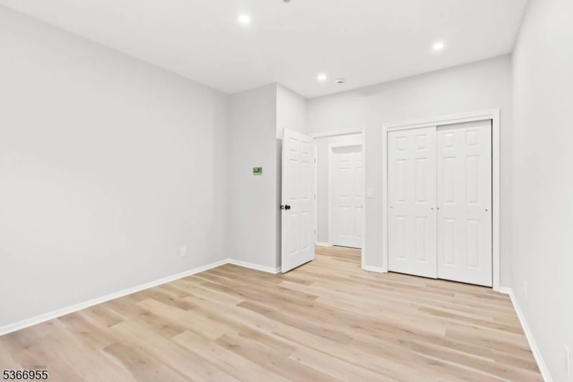 Property Slideshow image 11 of 12 | 1311 richmond rd # 311, West Milford, NJ, 07480