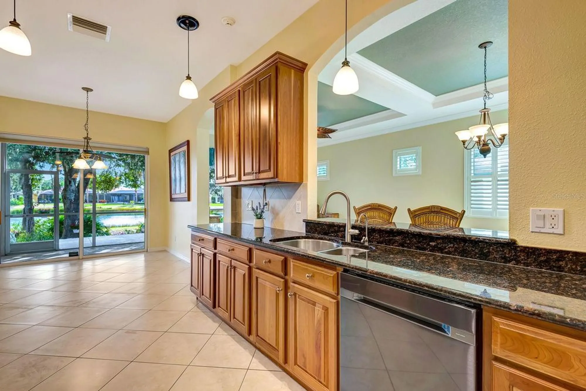 Property Slideshow image 4 of 31 | 804 regal manor way, Sun City Center, FL, 33573