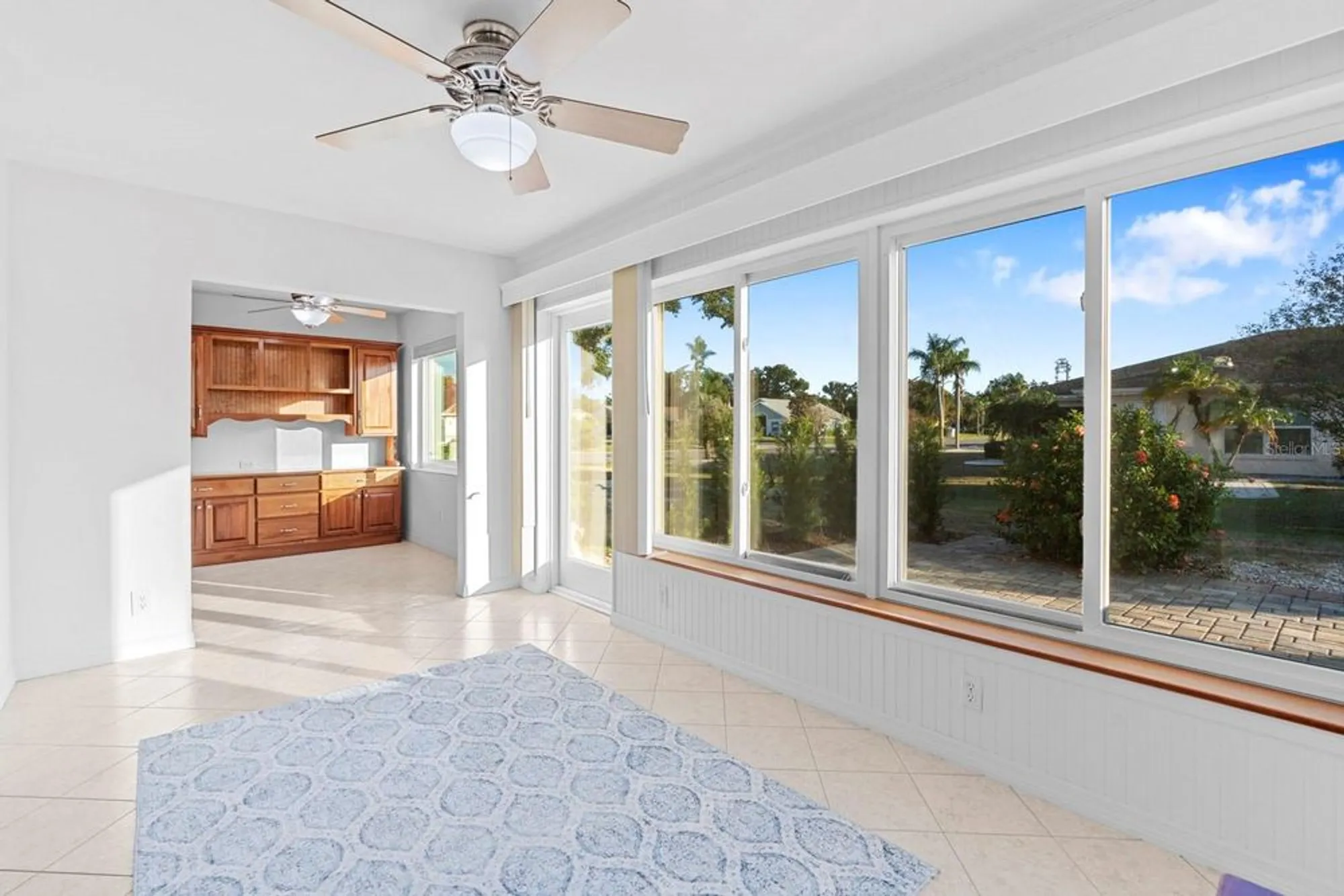 Property Slideshow image 33 of 43 | 302 stroll ln, Sun City Center, FL, 33573