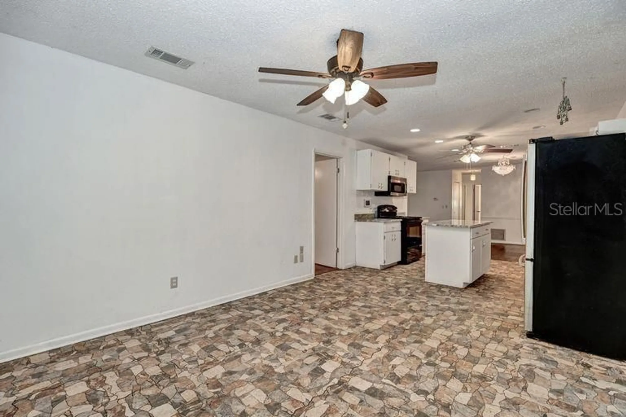 Property Slideshow image 11 of 24 | 10035 sw 91st ter, Ocala, FL, 34481