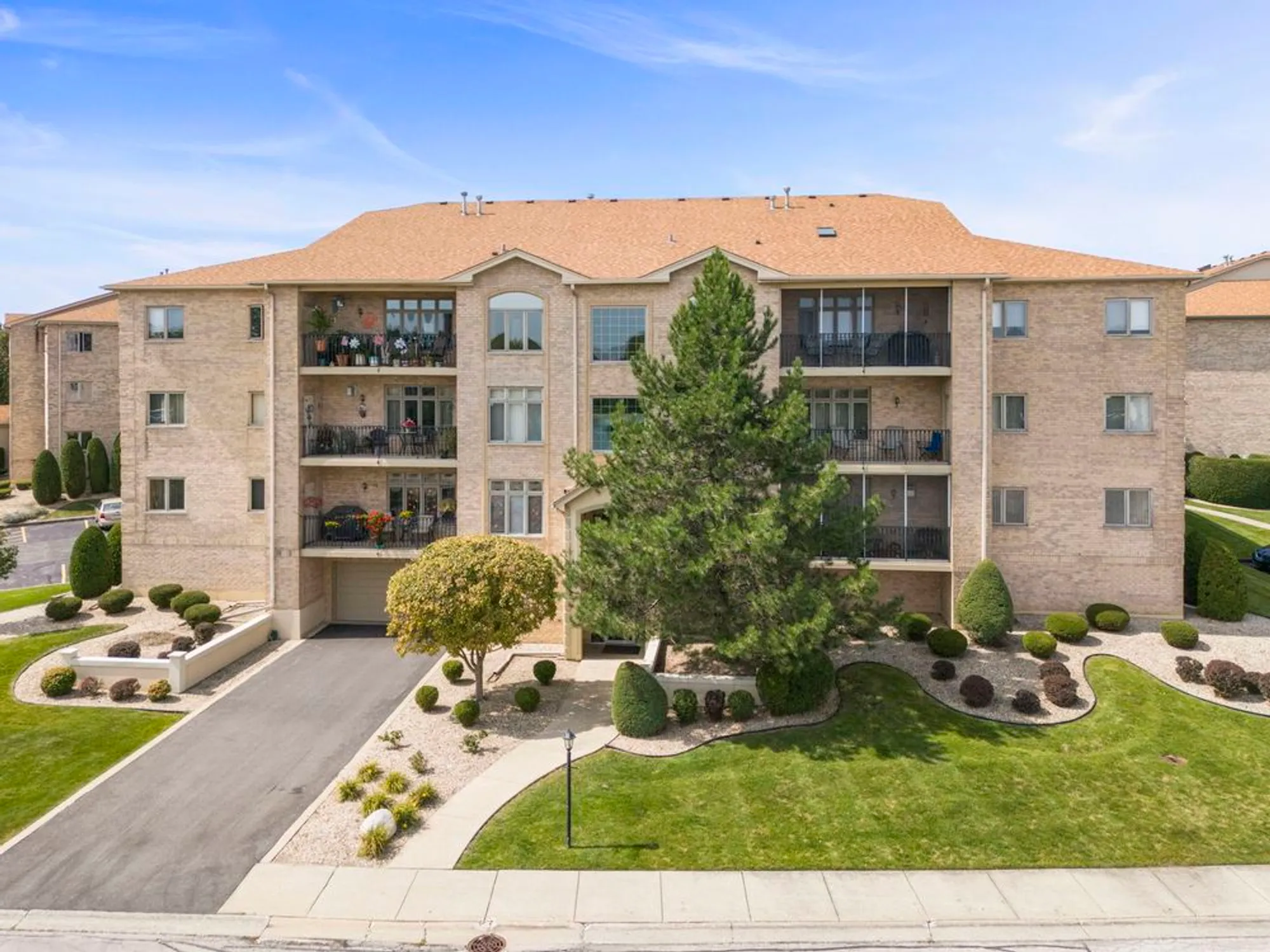 Property Slideshow image 1 of 23 | 18350 pine ridge dr apt 3d, Tinley Park, IL, 60477