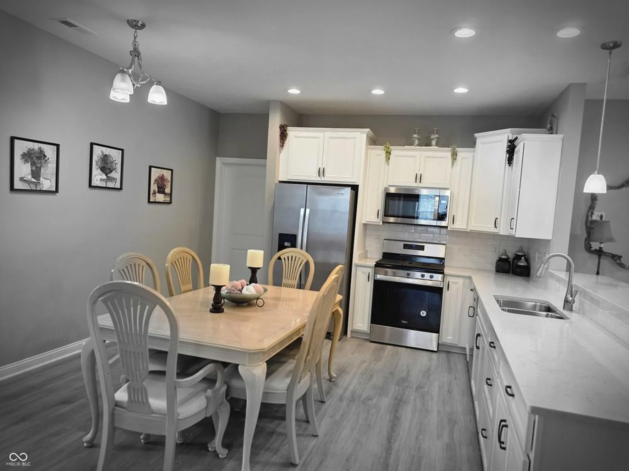 Property Slideshow image 12 of 27 | 9106 hedley way, Avon, IN, 46123