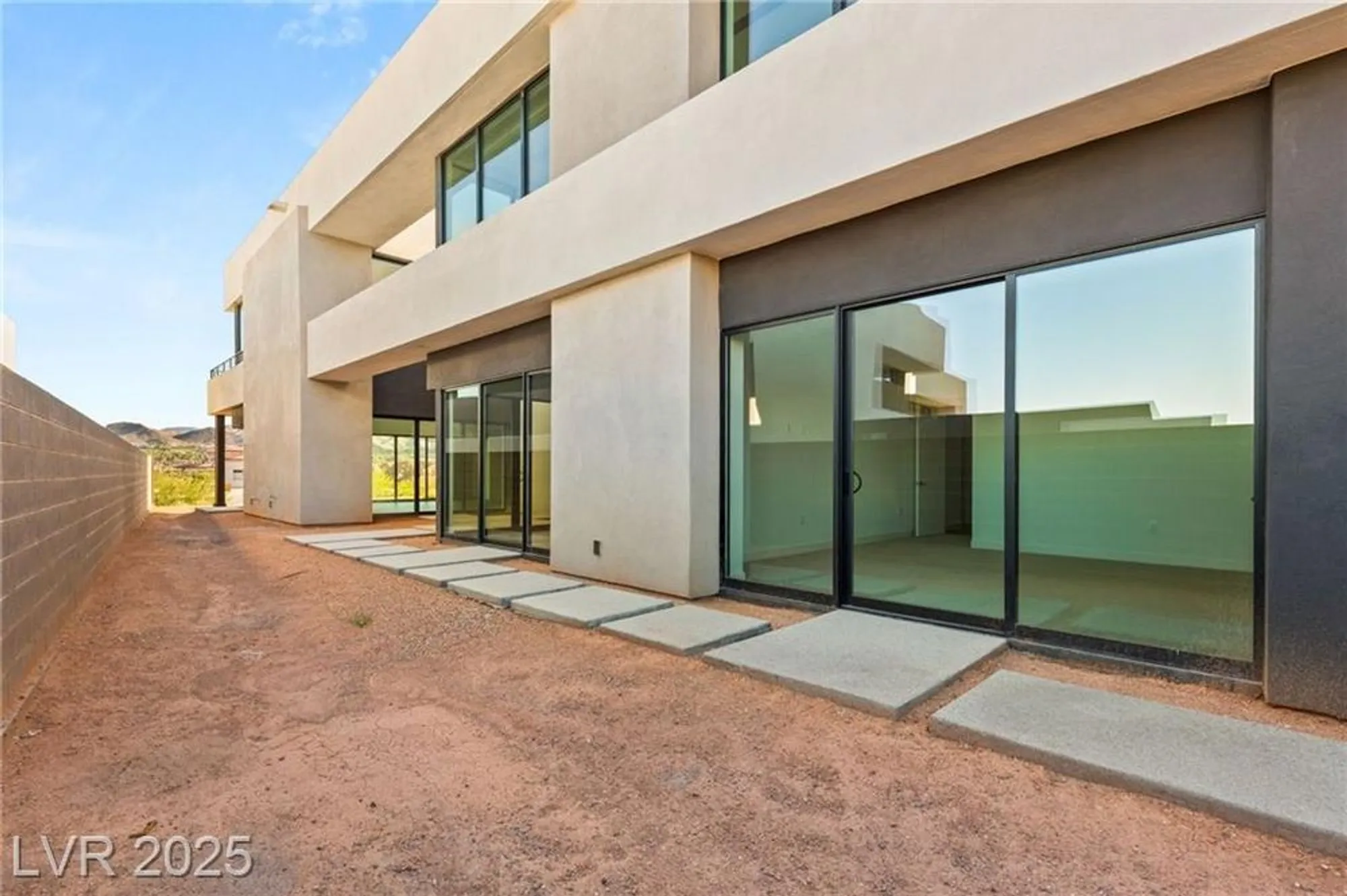 Property Slideshow image 4 of 57 | 25 canyon bay dr, Henderson, NV, 89011