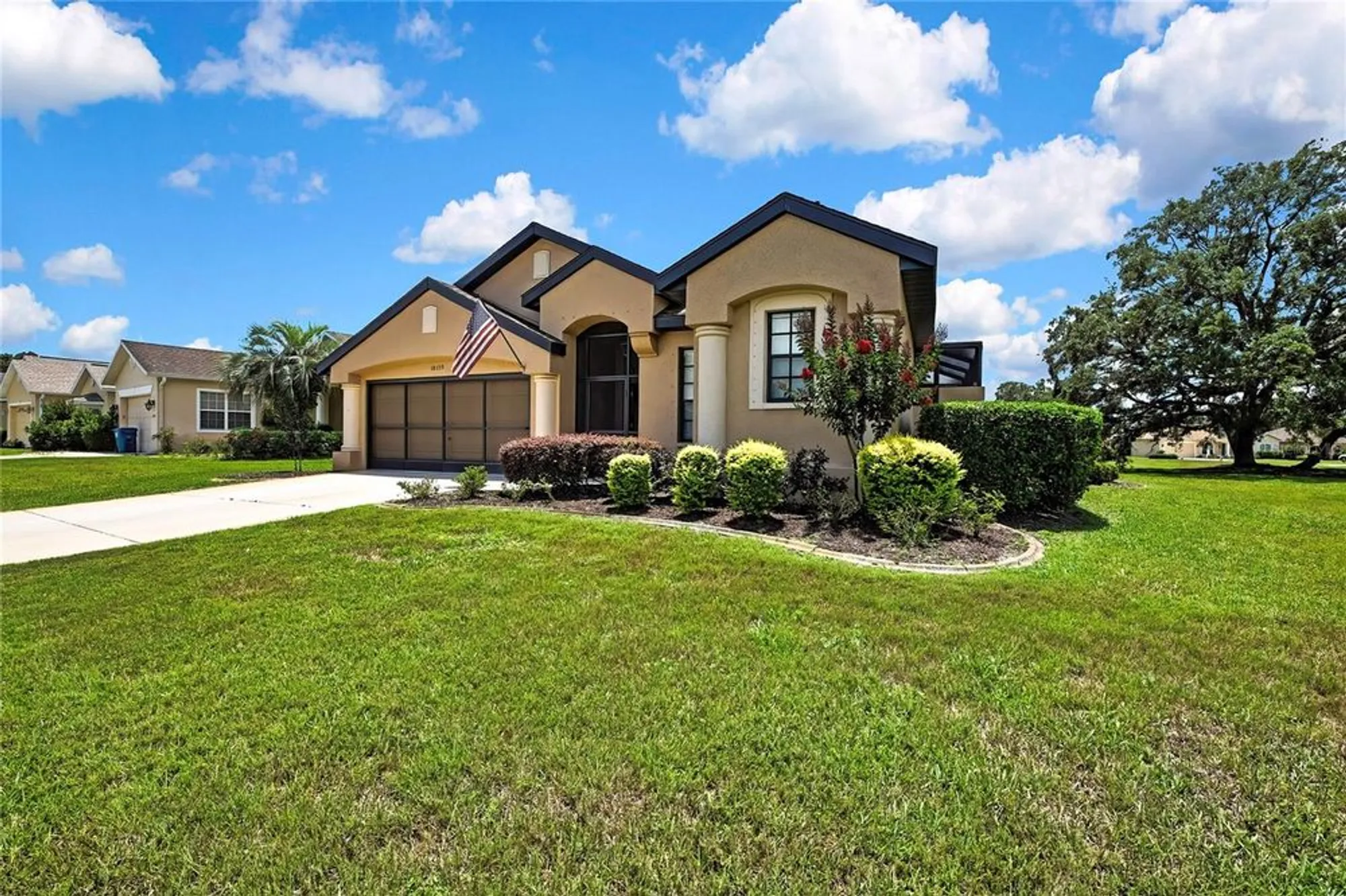 Property Slideshow image 1 of 44 | 10155 duffy cir, Weeki Wachee, FL, 34613