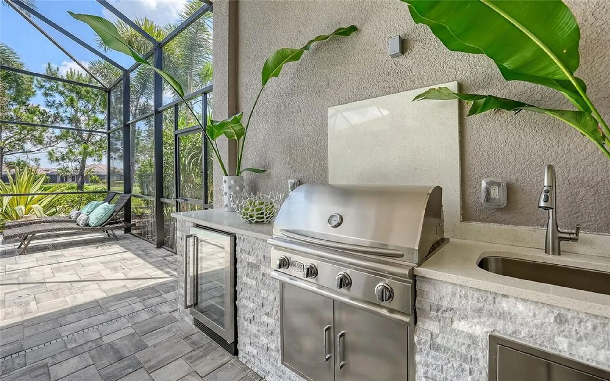 Property Slideshow image 10 of 70 | 4809 benito ct, Bradenton, FL, 34211