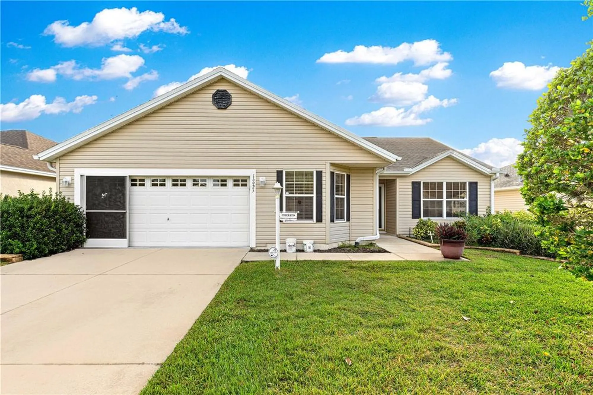 Property Slideshow image 2 of 39 | 16925 se 77th northridge ct, The Villages, FL, 32162