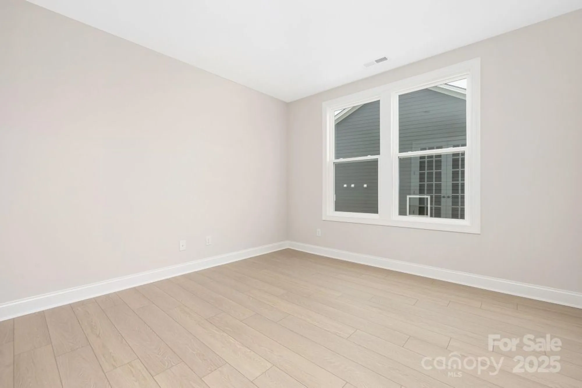 Property Slideshow image 14 of 27 | 1074 wylie falls ln, York, SC, 29745