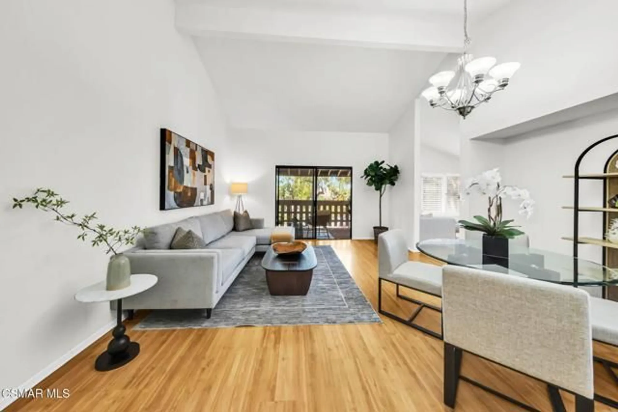 Property Slideshow image 2 of 54 | 769 birchpark cir 203, Thousand Oaks, CA, 91360