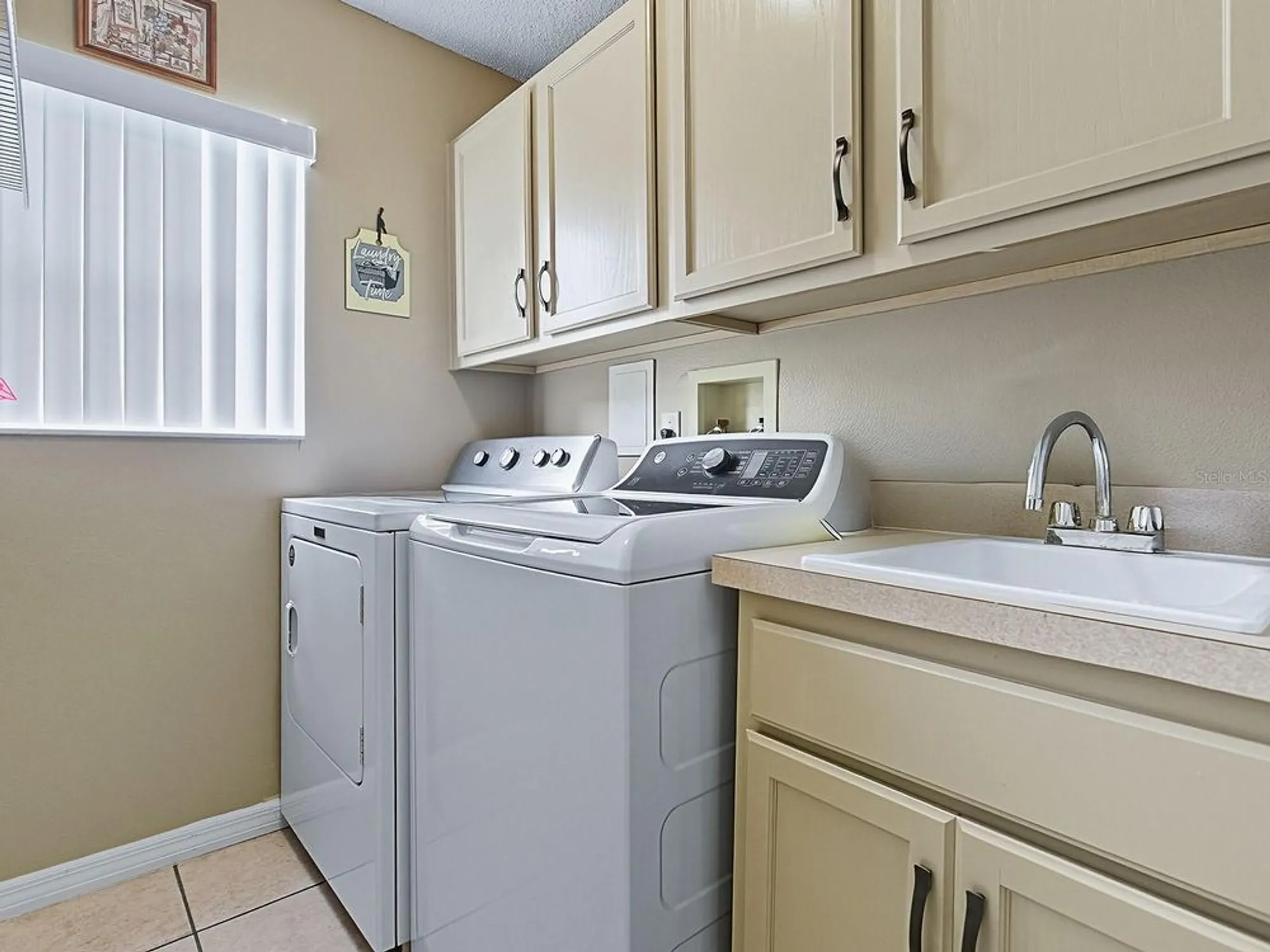 Property Slideshow image 37 of 65 | 4949 sawgrass lake cir, Leesburg, FL, 34748