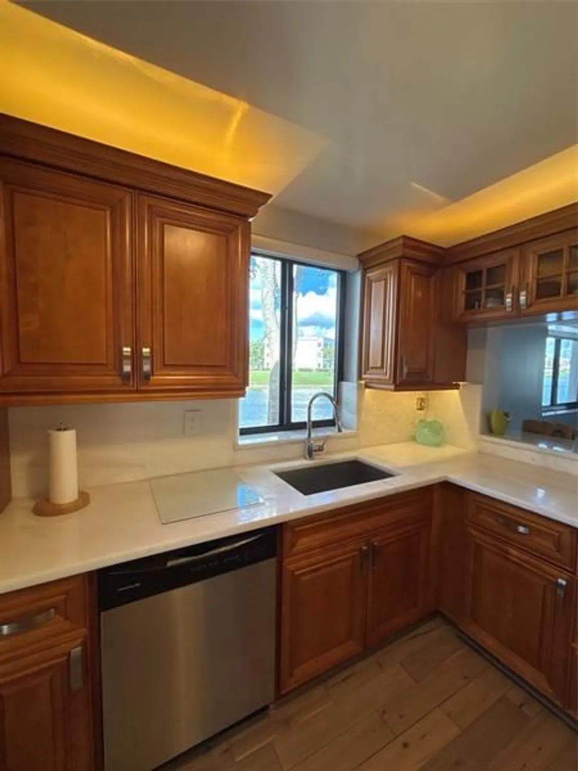 Property Slideshow image 7 of 27 | 10724 w clairmont cir # 10724, Tamarac, FL, 33321