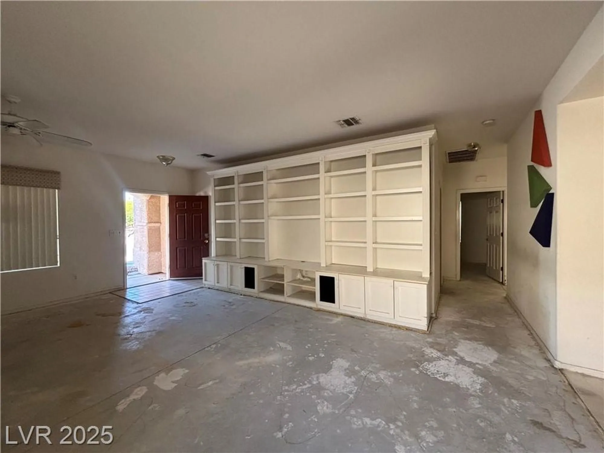 Property Slideshow image 2 of 15 | 533 kings links st, Henderson, NV, 89012