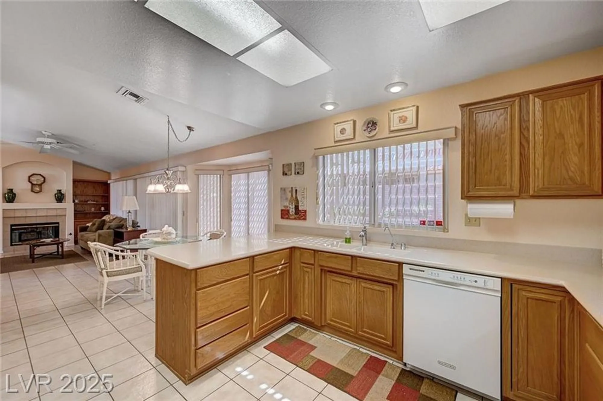 Property Slideshow image 23 of 65 | 8845 sunny mead ct, Las Vegas, NV, 89134