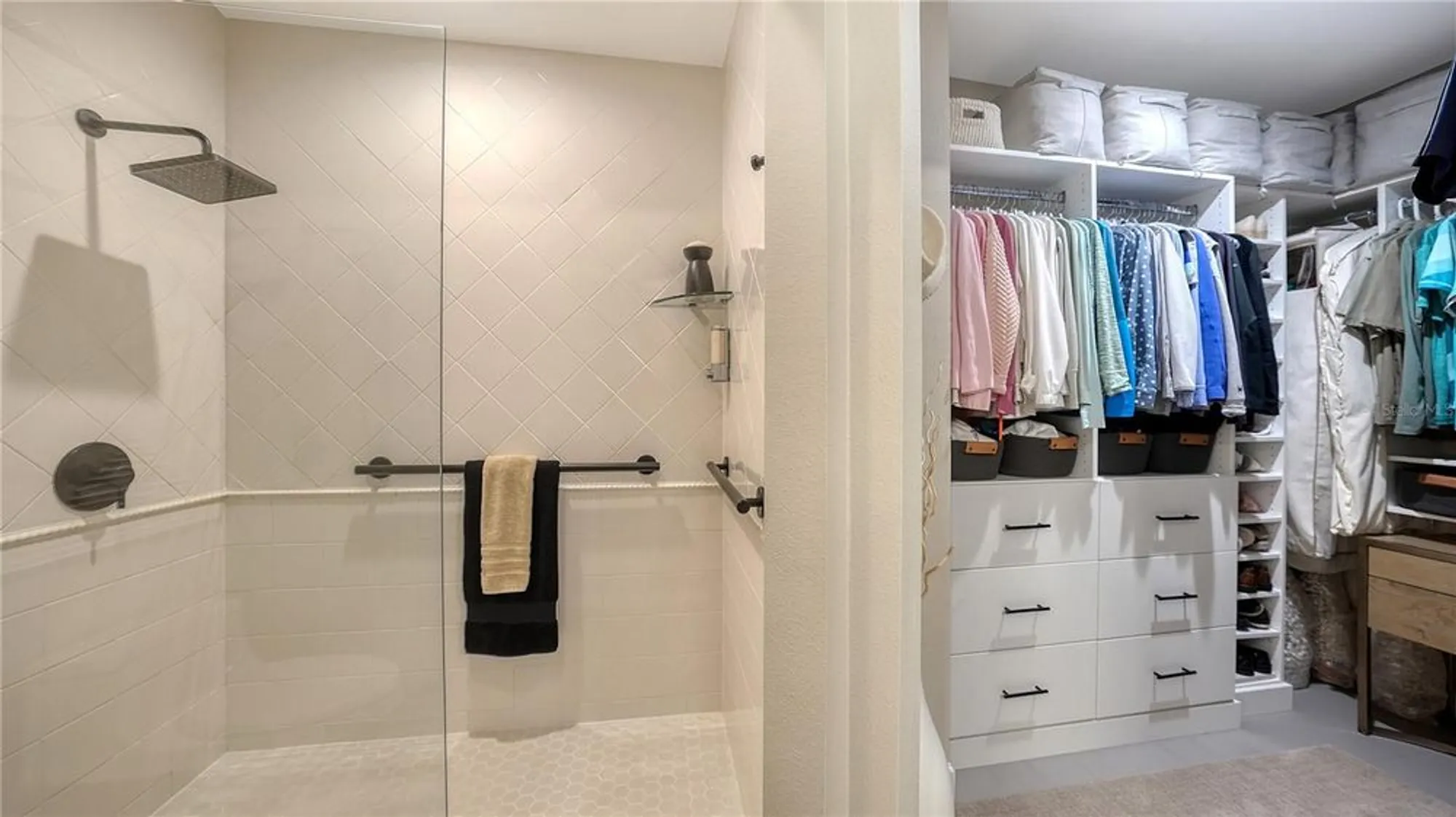 Property Slideshow image 26 of 65 | 5440 eagles point cir apt 104, Sarasota, FL, 34231