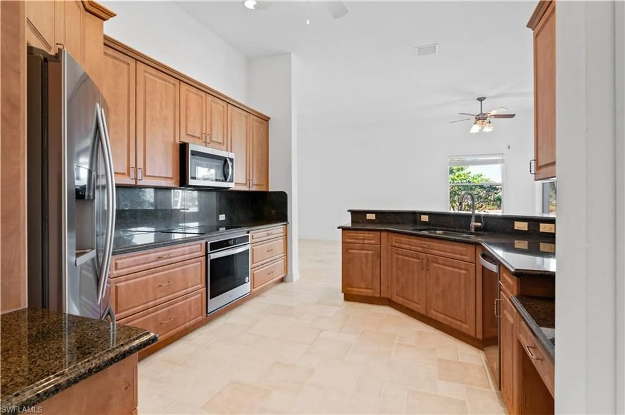 Property Slideshow image 6 of 38 | 20381 foxworth cir, Estero, FL, 33928